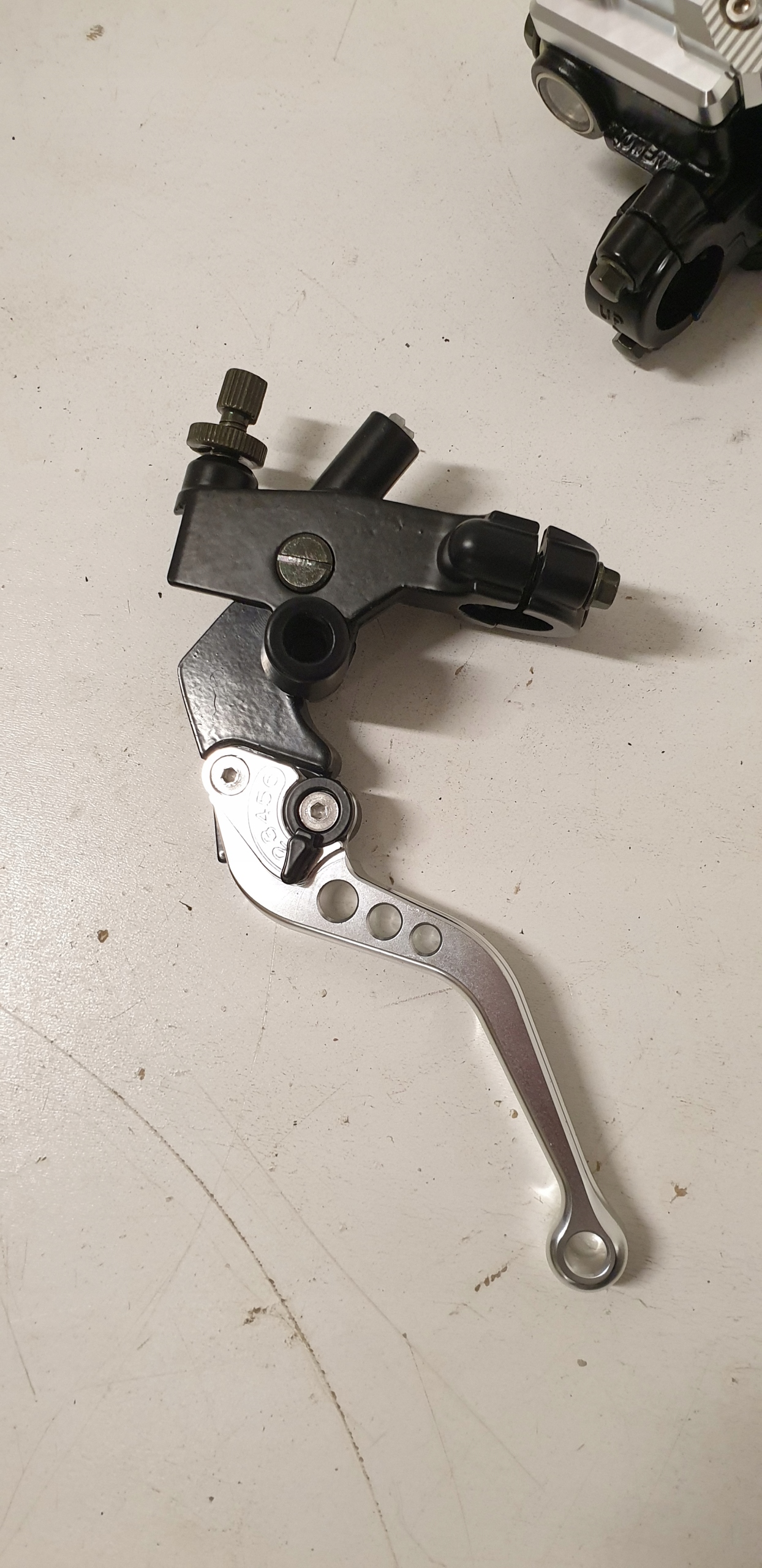 DZWIGNIE KLAMKI HAMULCA SPRZEGLA EVO Part manufacturer other