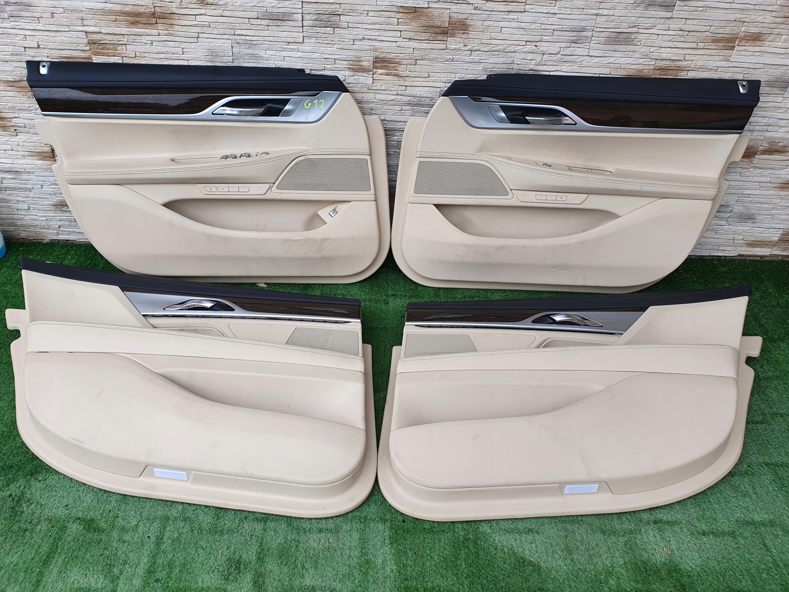 TAPICERKA TAPICERKI DRZWI BMW 7 G12
