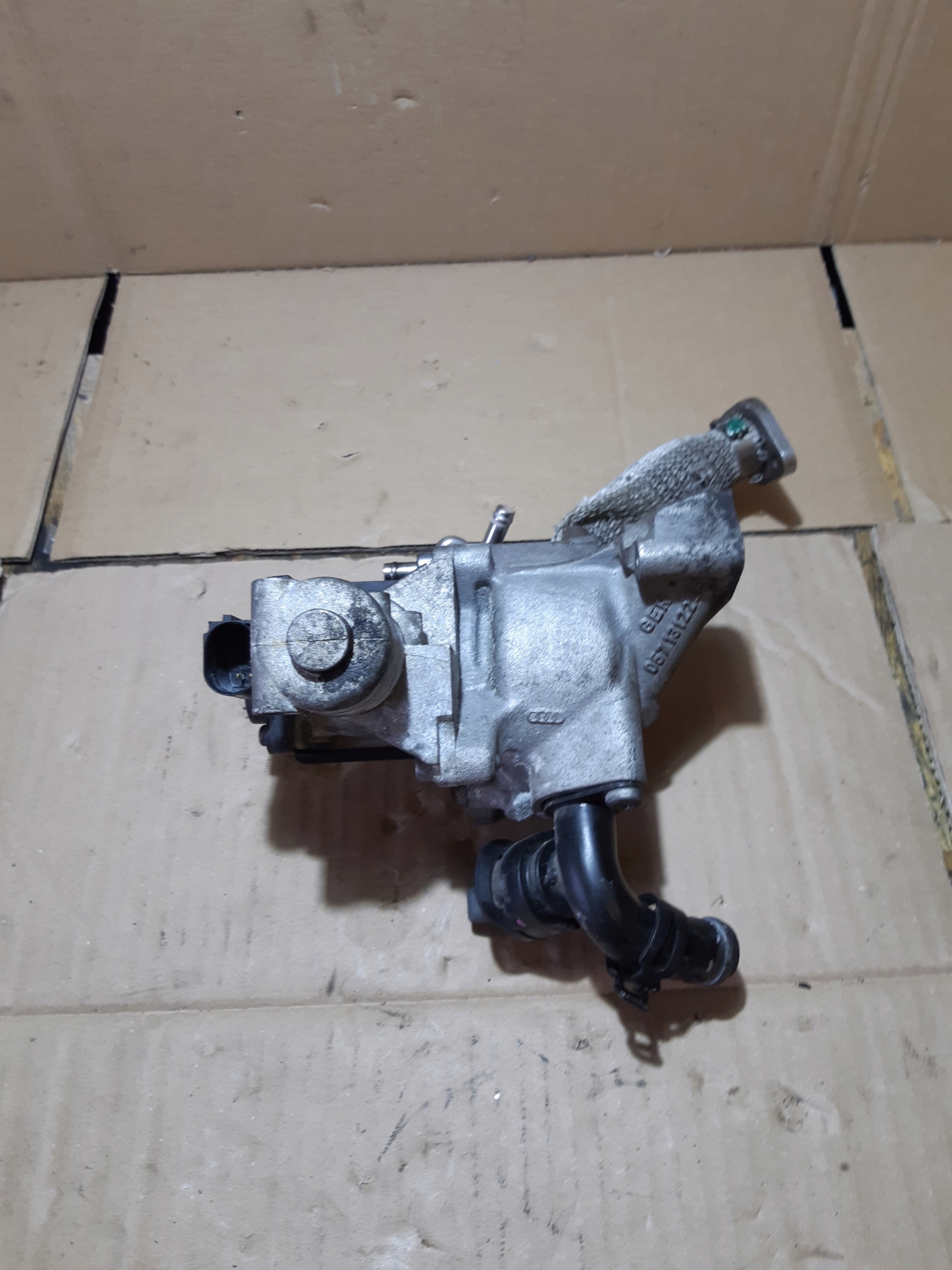 AUDI Q7 4L 4.2 TDI egr ventil 057131501E