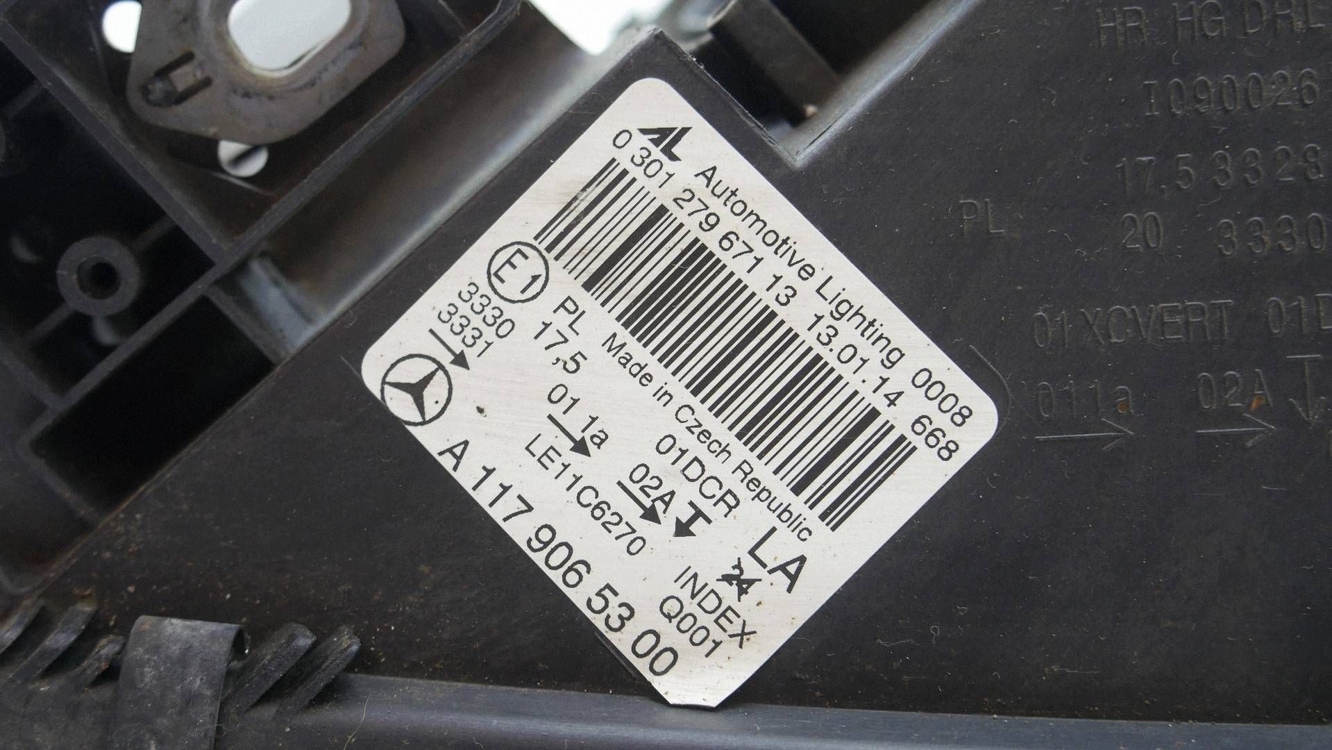 REFLEKTOR light left front left BI XENON MERCEDES CLA W117 A1179065300