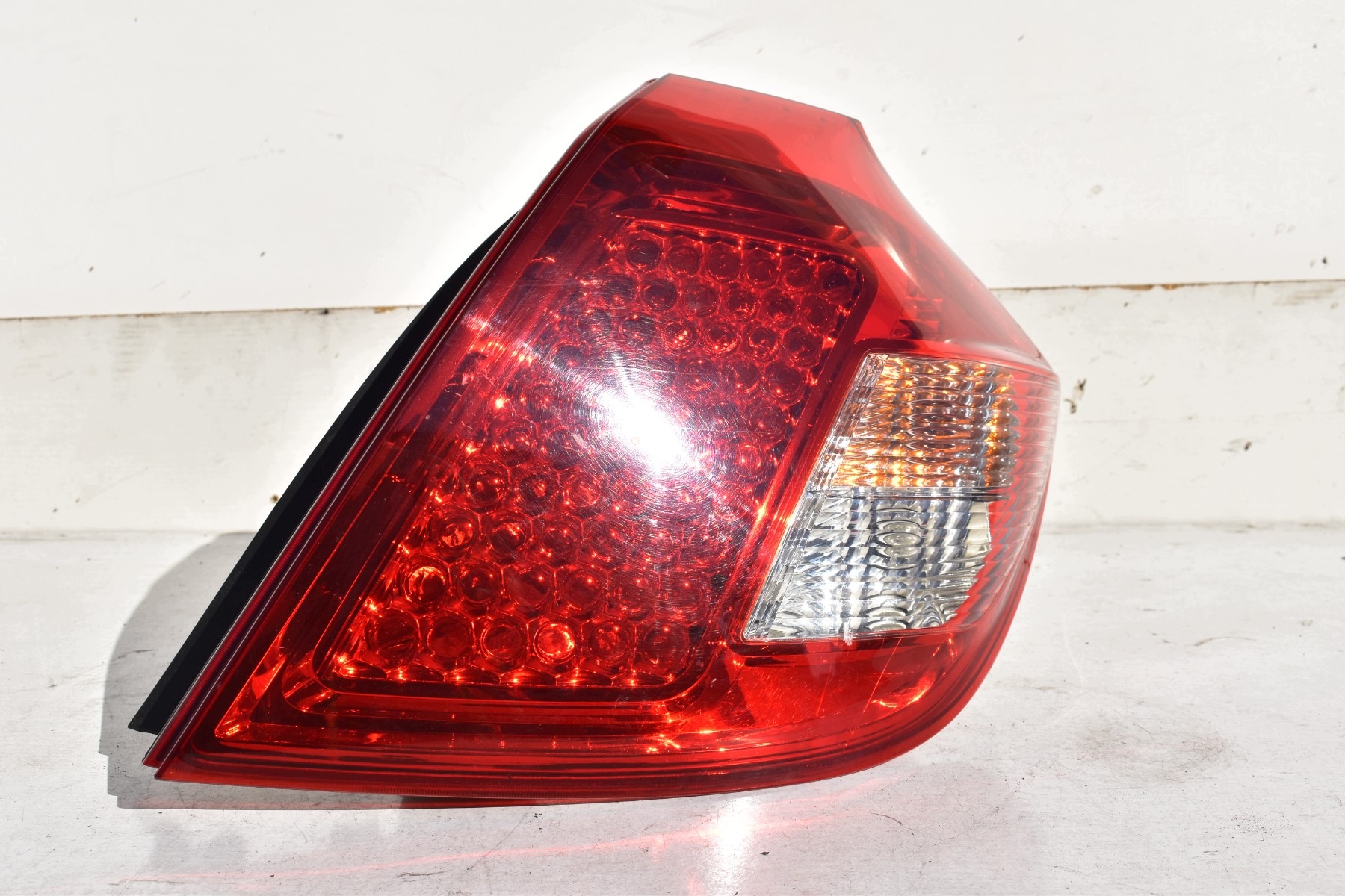 light right rear part KIA CEED and HATCHBACK 5D LIFT 2009-2012R EU 92402-1H0
