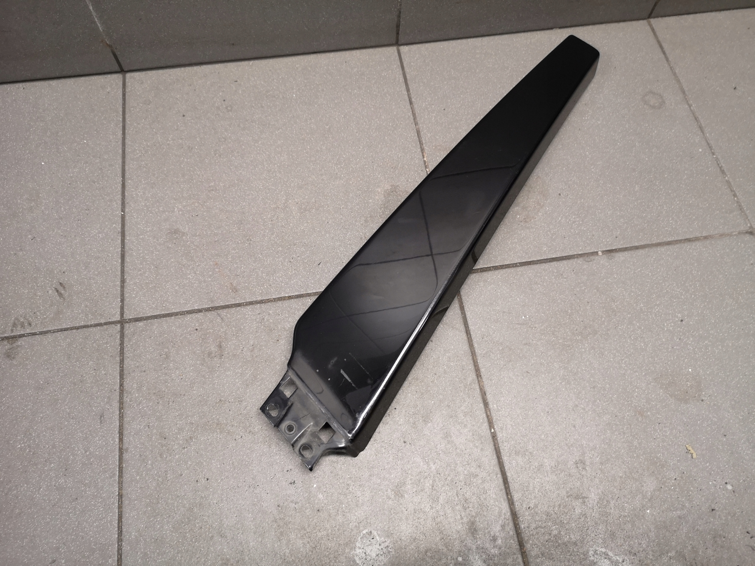 OSŁONA SŁUPKA B PRAWA AUDI A6 C6 4F0853290A