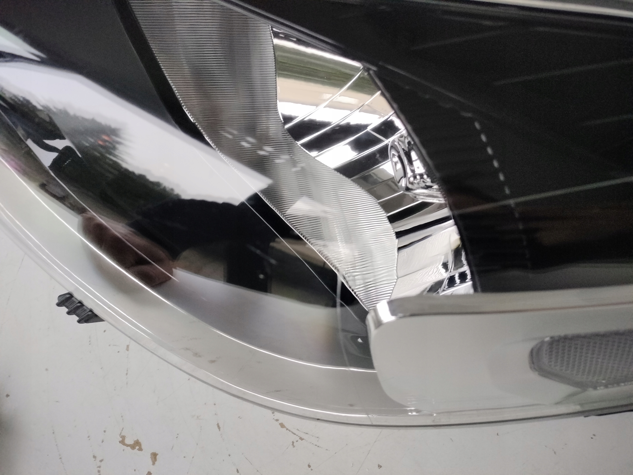 light left REFLEKTOR KIA RIO IV 17