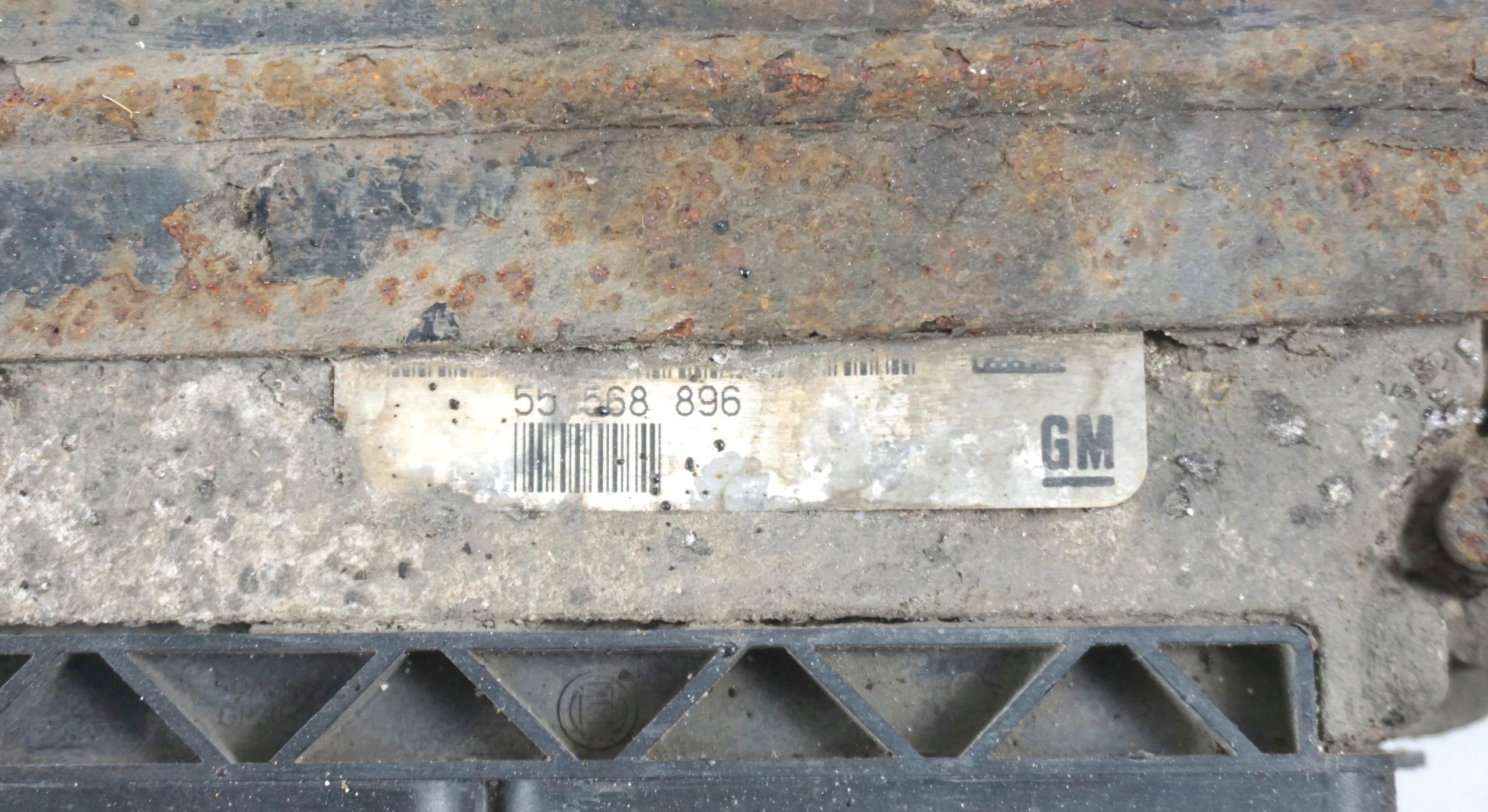 computer control unit of the engine SAAB 9-3 II YS3F 1.9 TID 0281015212 55568896