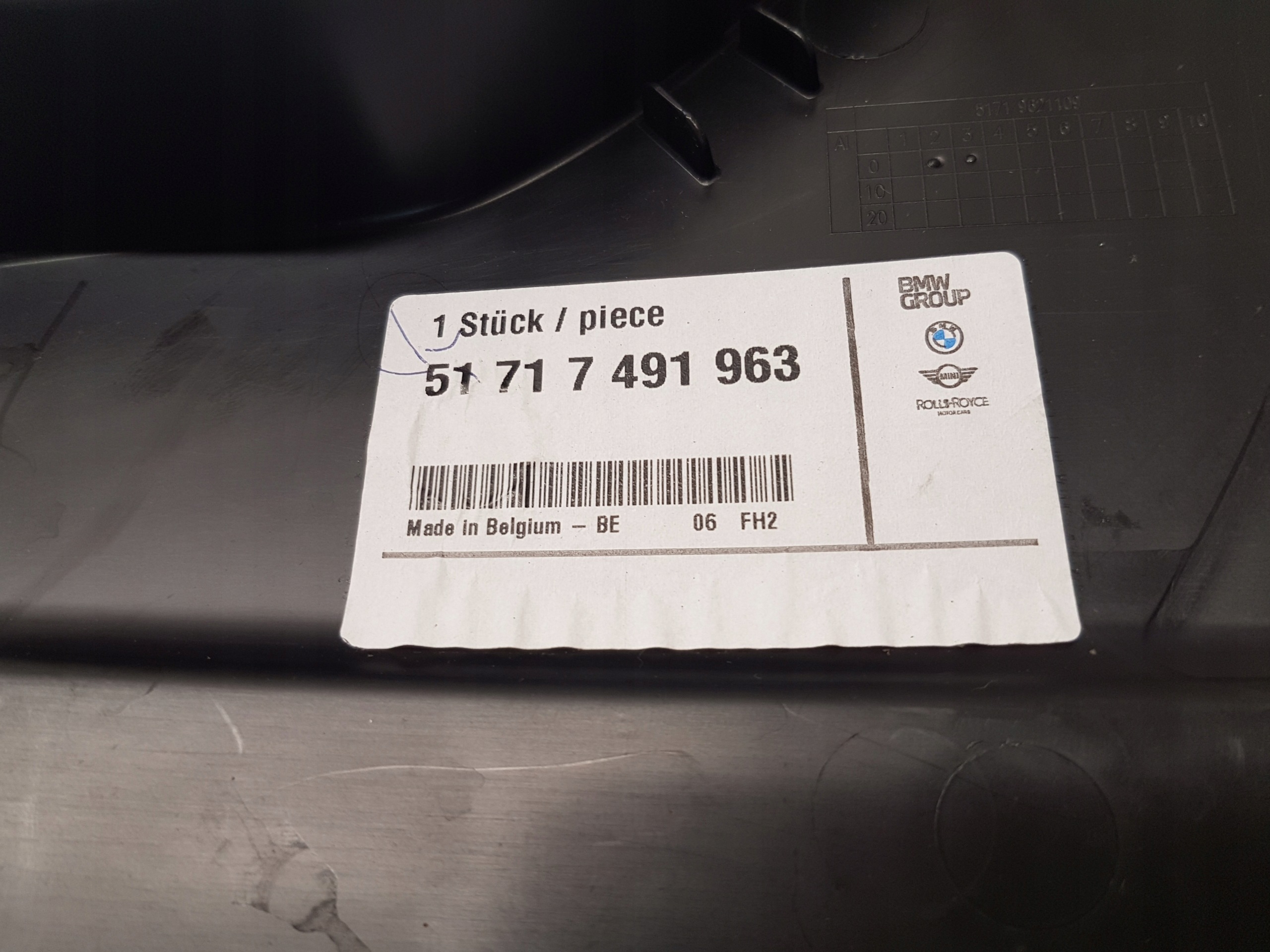 cover TROJKAT NADKOLA left front MINI F56 BEV 7491963