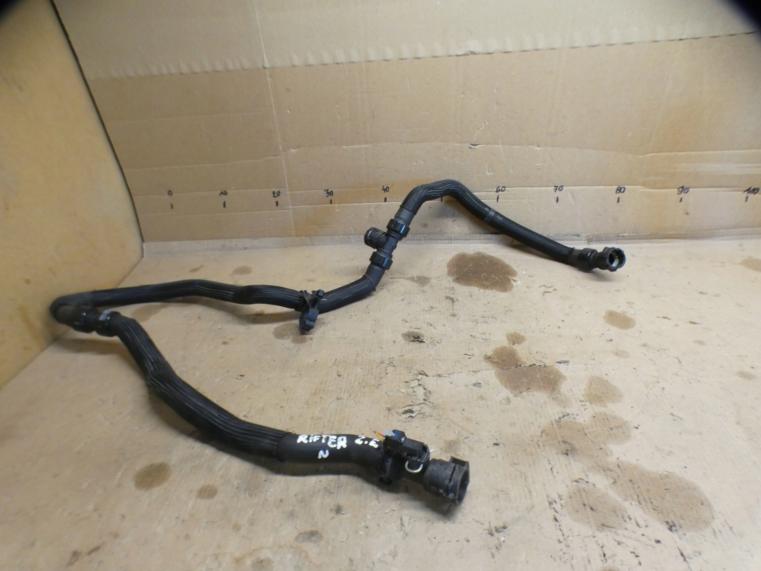 PEUGEOT RIFTER LIFT cijev prijenos vode 9851116380