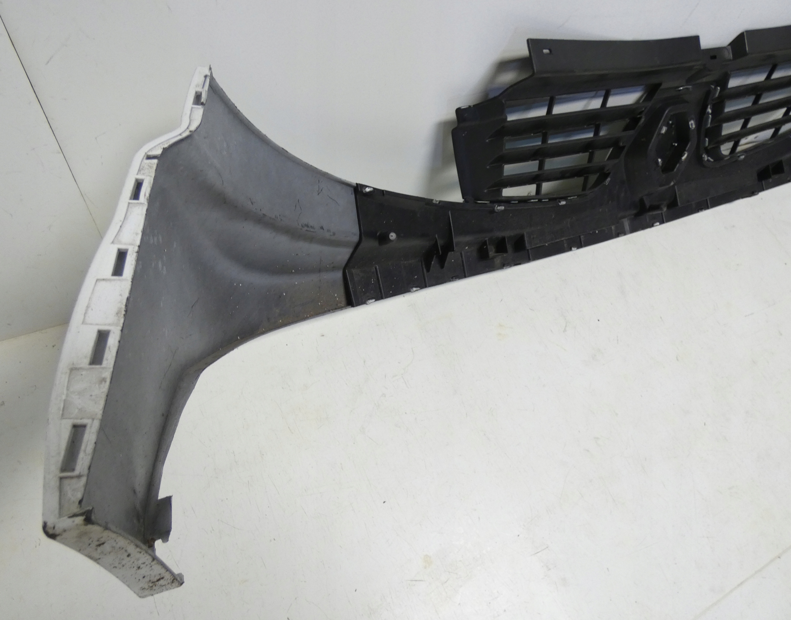 RENAULT TRAFIC LIFT 2007-2014 623100251R hűtőrács hűtőrács maszk