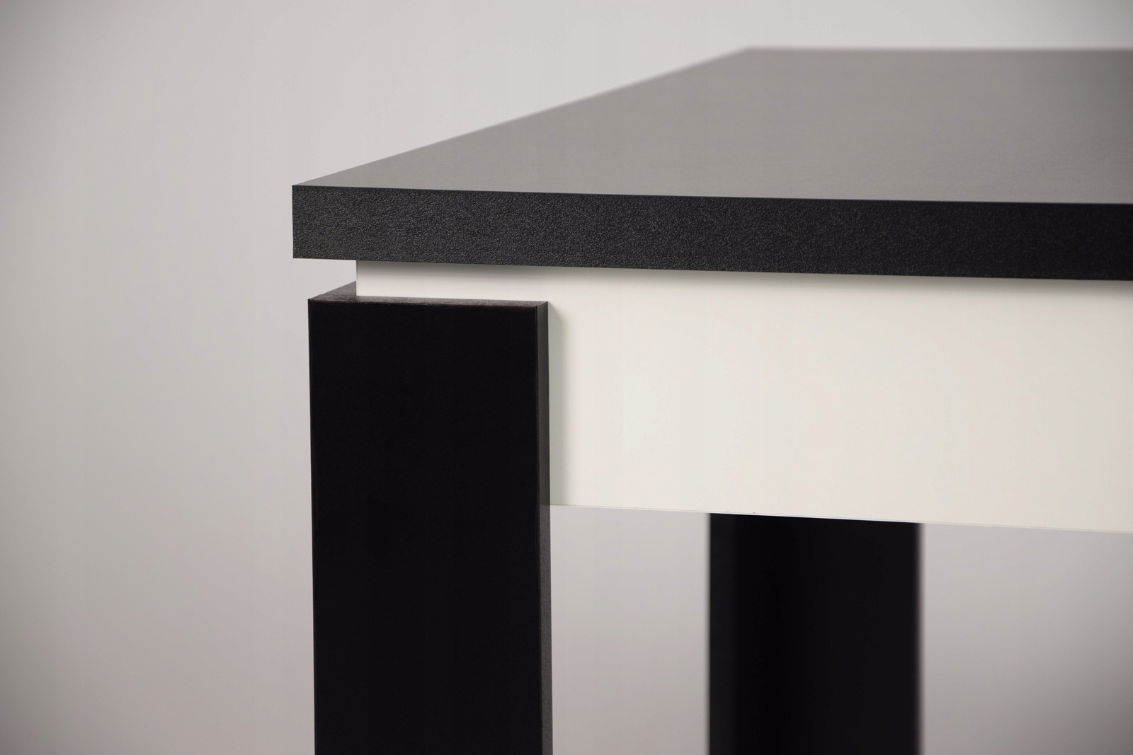 6 krzeseł KUCHENNYCH i stół rozkładany do 160cm Wysokość stołu 75 cm