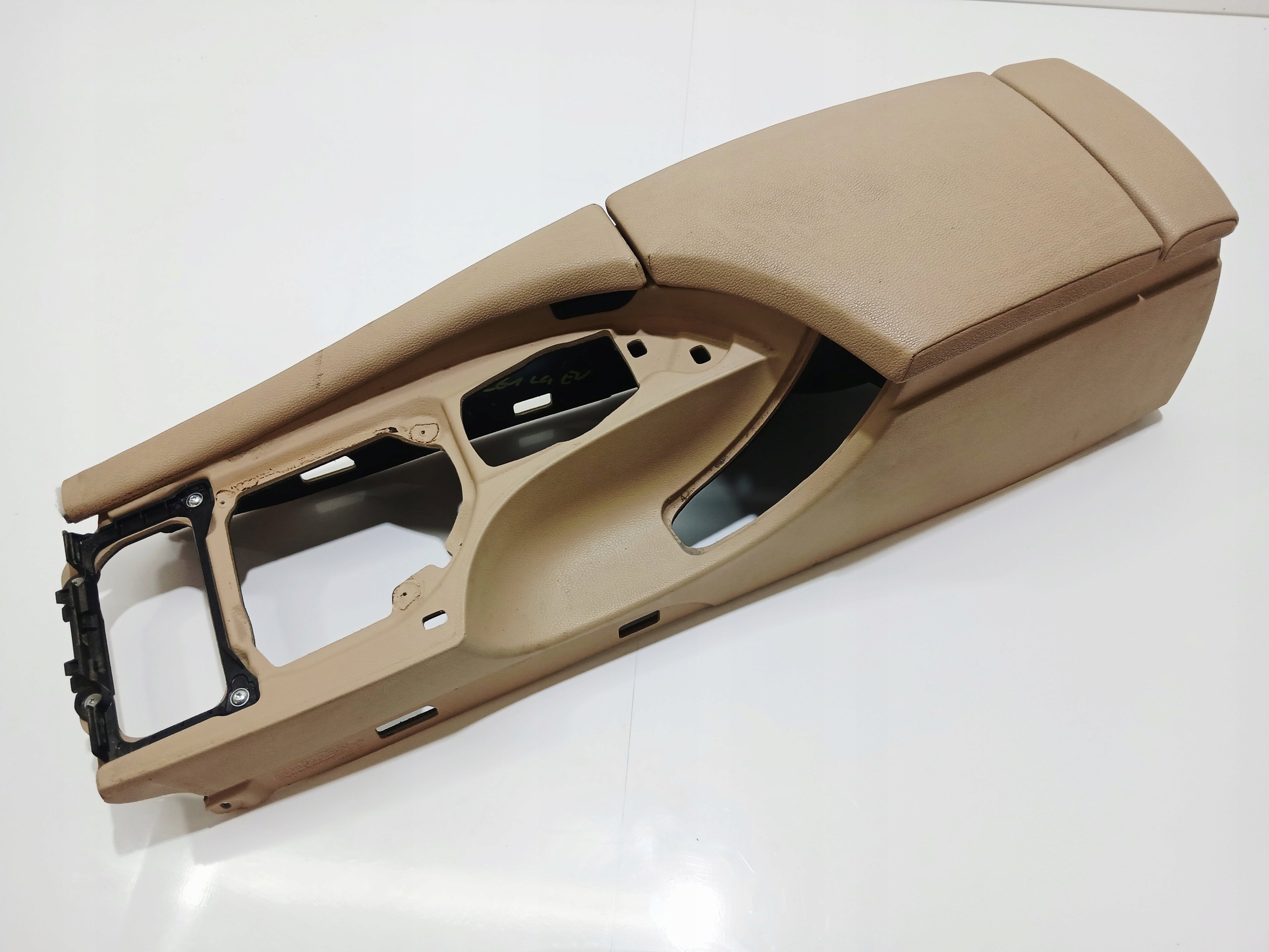 armrest tunnel central BMW E60 E61 7034086 EUROPA (0000680)