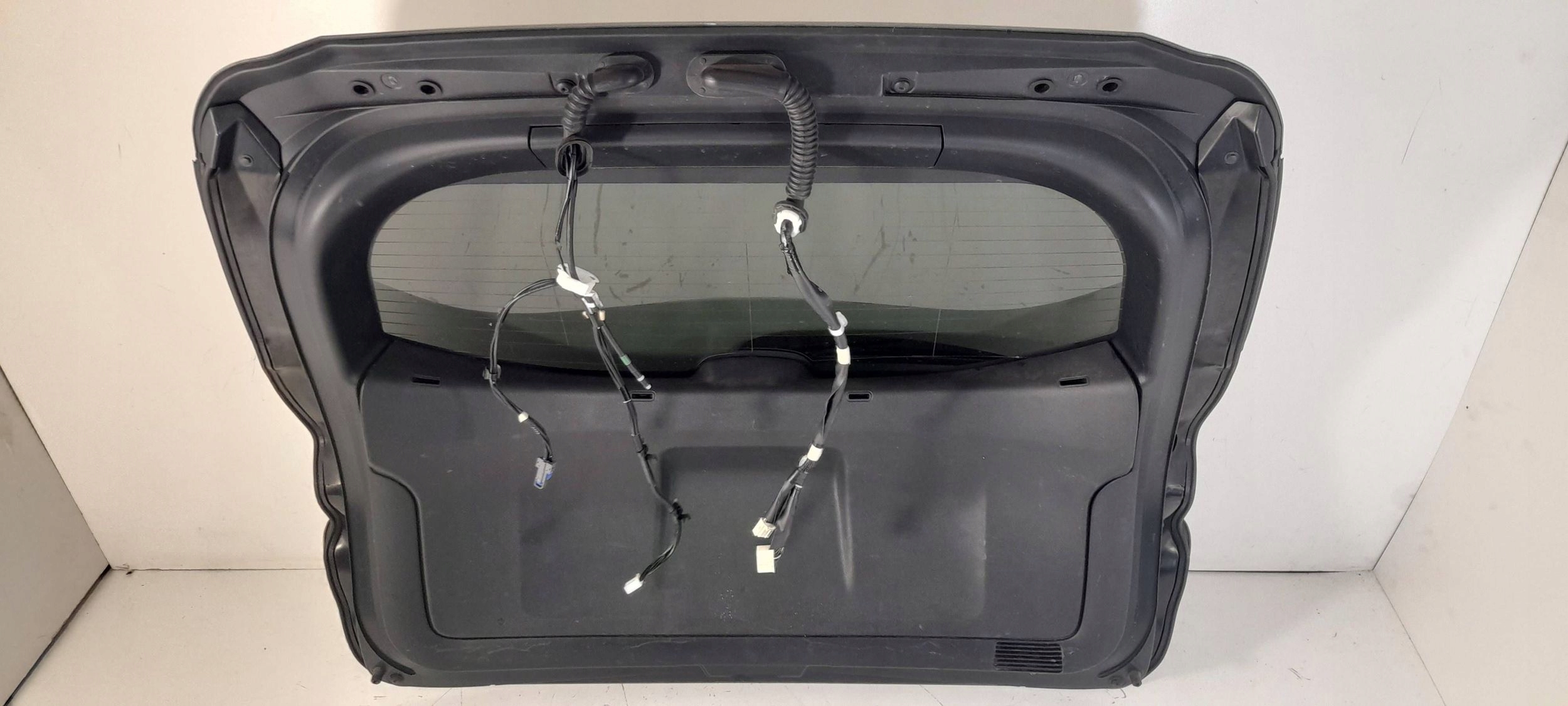 Toyota Corolla E21 Kombi 2019r trunk door boot 6X1 (H241)
