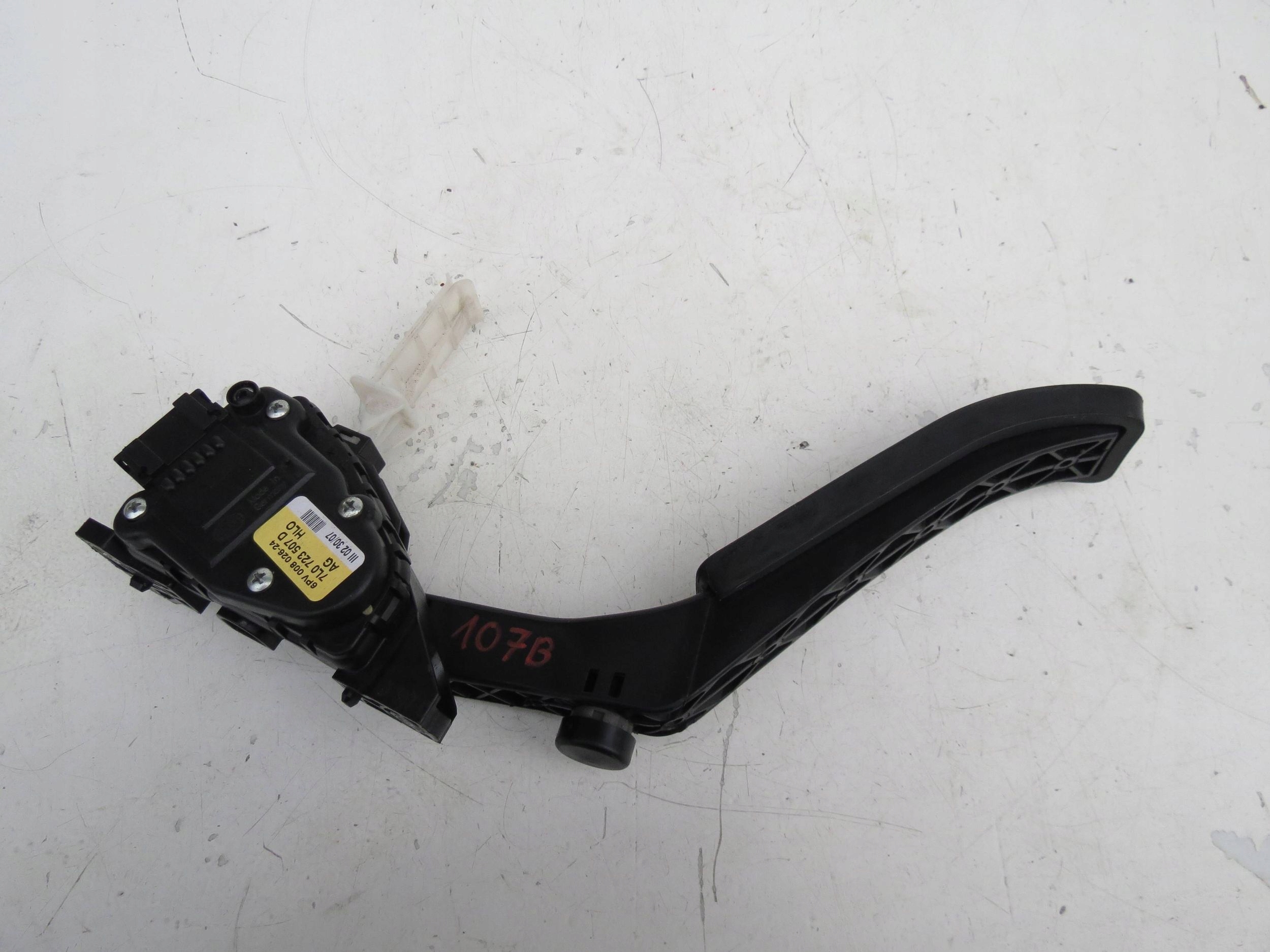 accelerator pedal PORSCHE CAYENNE and 7L5 4.8 V8 6PV00802624