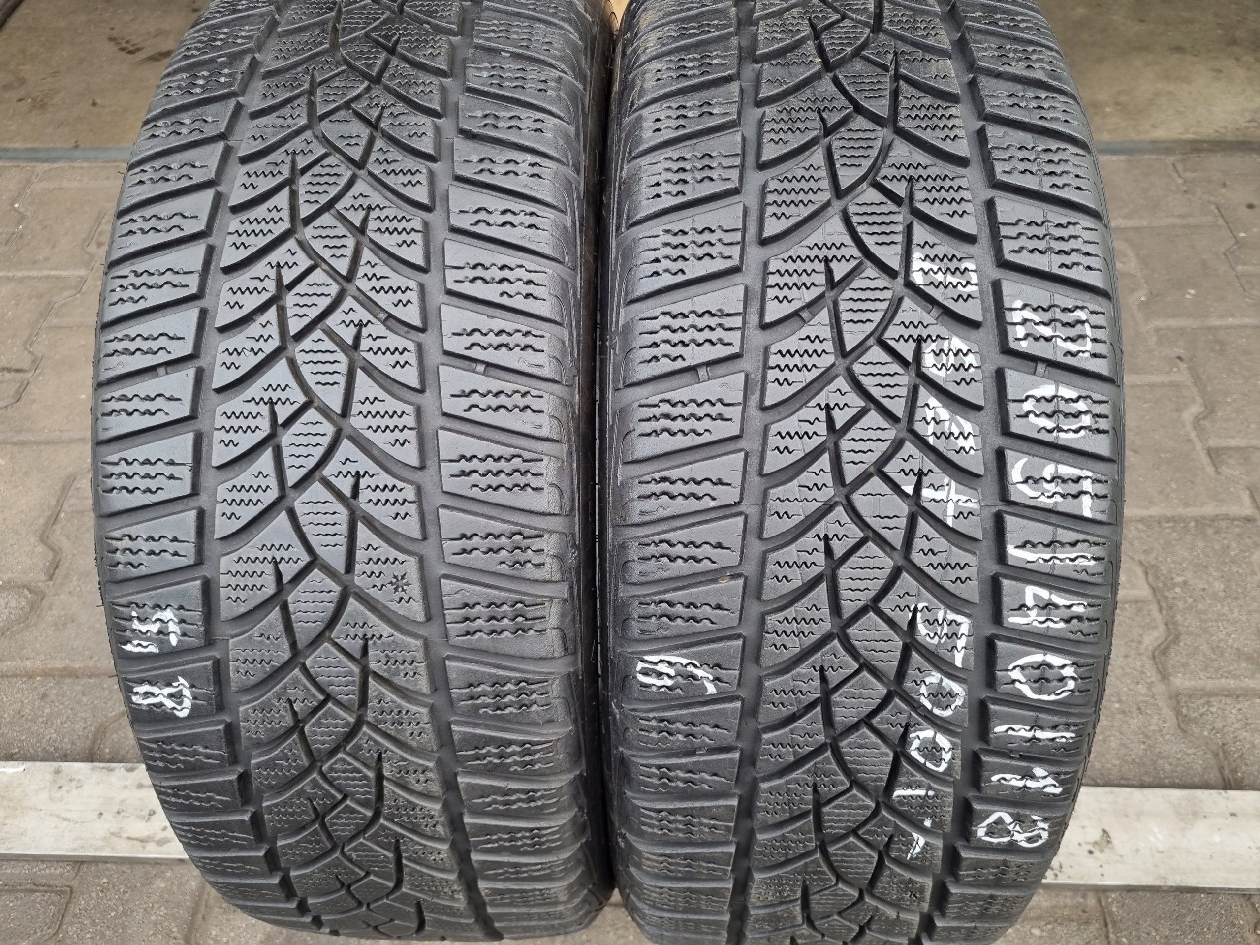 Para 205/45/18 Goodyear UltraGrip 2020