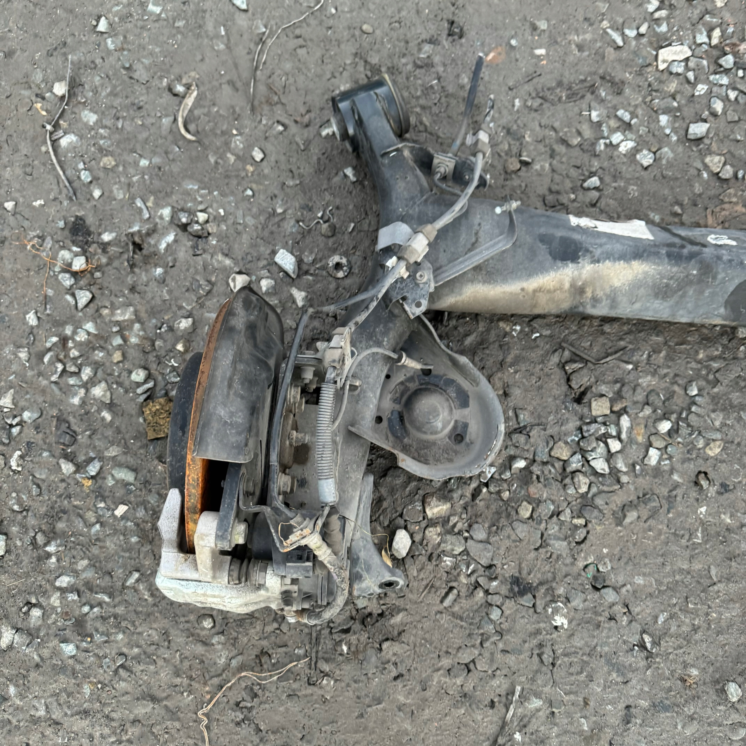 ZAWIESZENIE BELKA TYLNA OŚ NISSAN QASHQAI II J11 LIFT Numer katalogowy części OE BELKA TYLNA