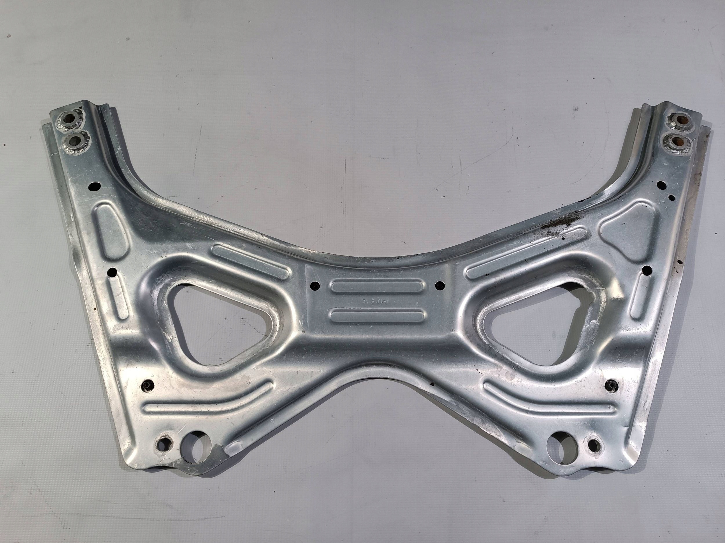 pillar sanek quarter console brace sider Maserati Ghibli 13