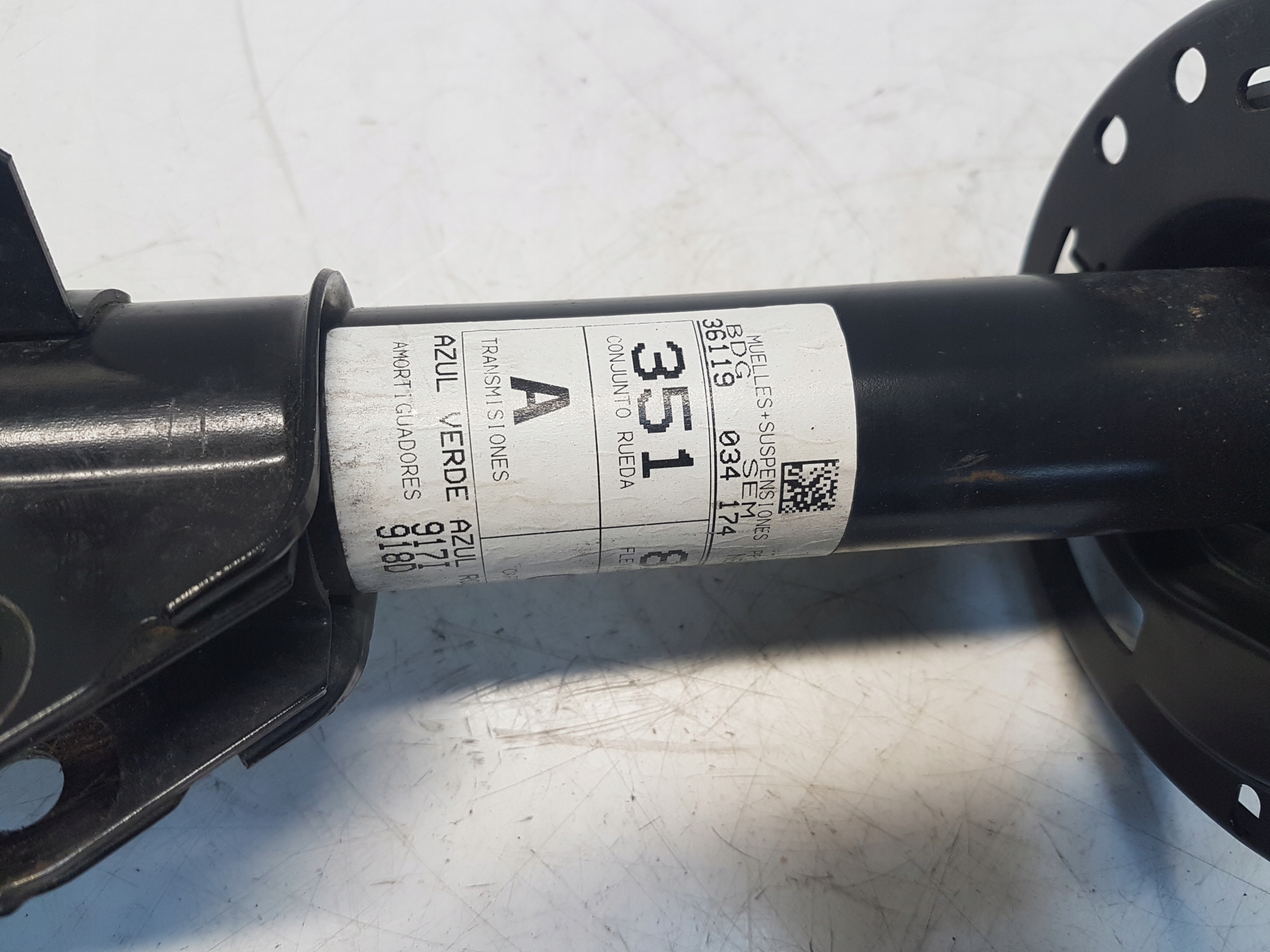 CITROEN C4 III shock absorber front left
