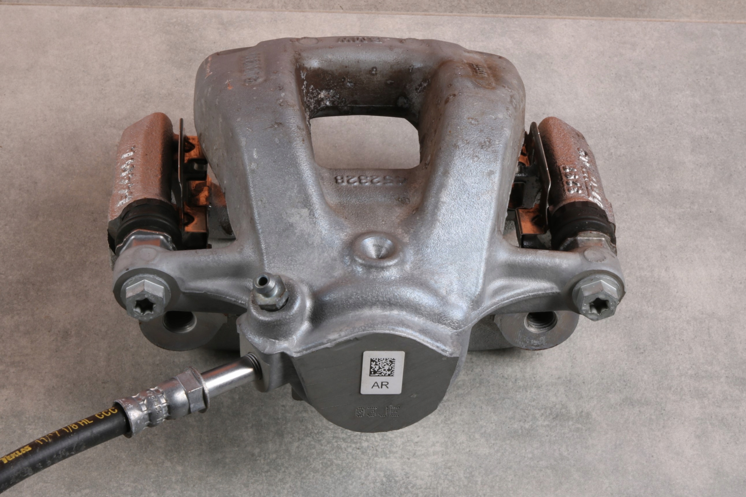 BMW i3 I01 caliper brake right front 54/20/280 6860270 12539 km !!!