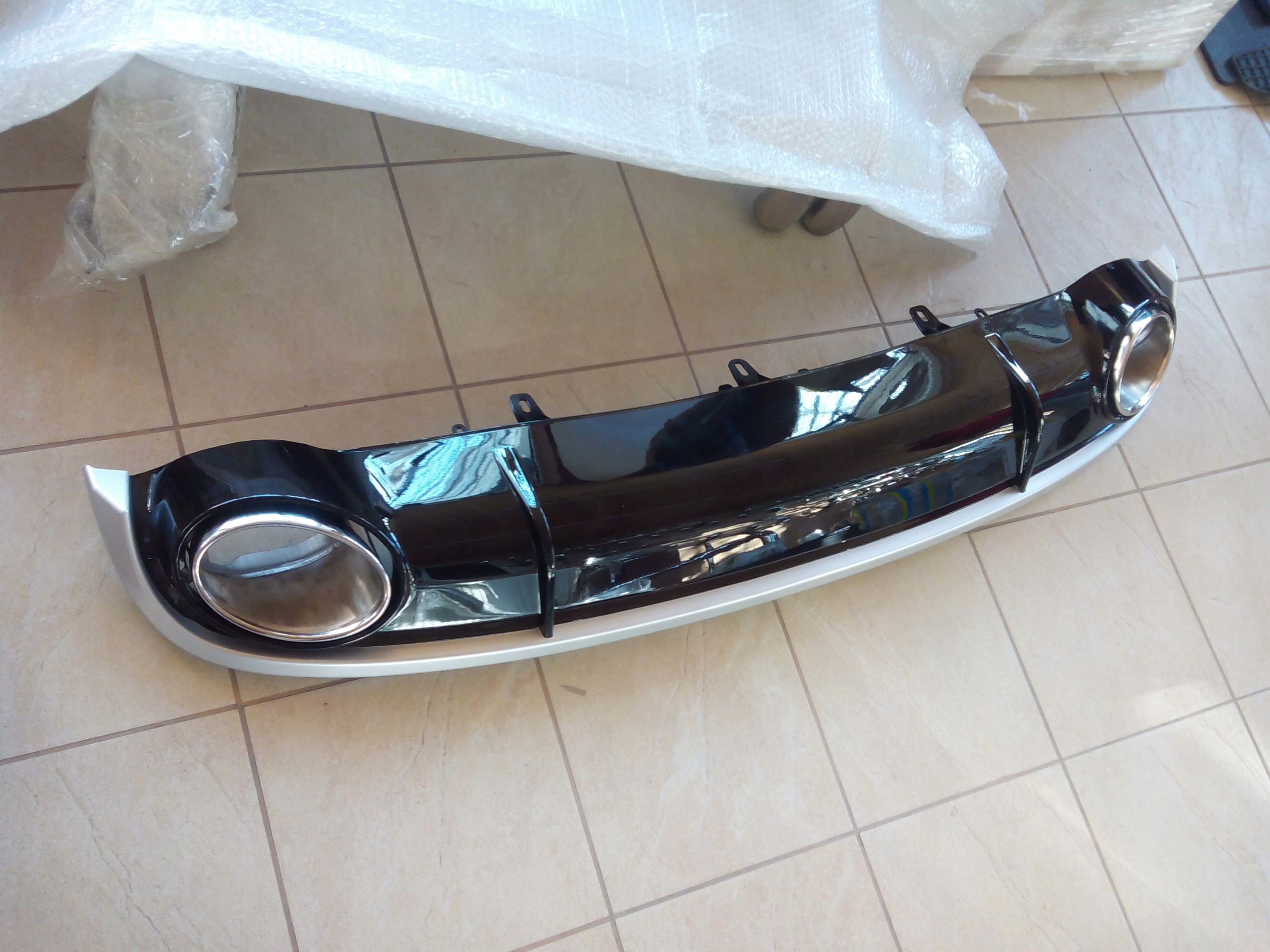 Dyfuzor tylnego zderzaka Audi A7 15-17 styl RS7 EAN (GTIN) 0051791936986