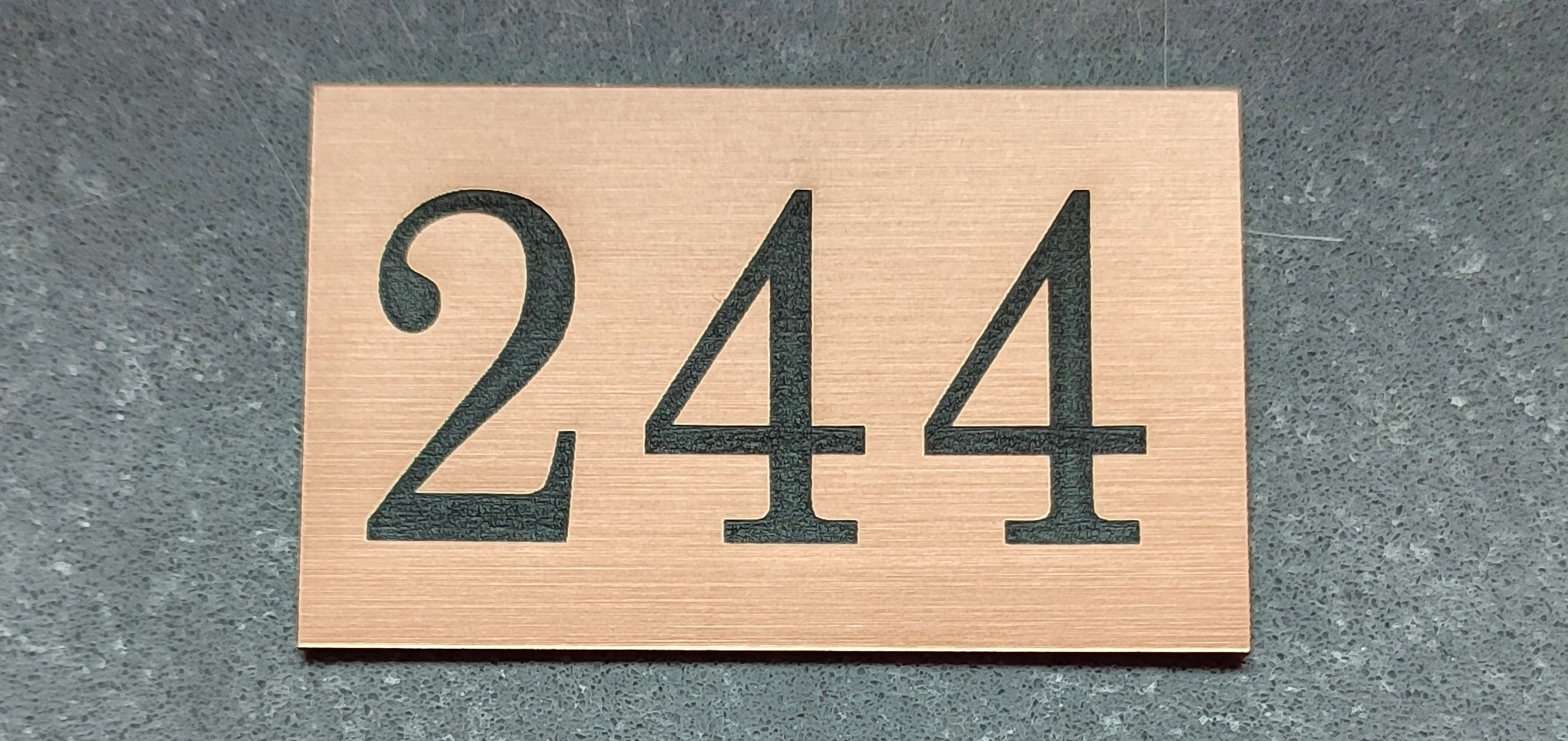 Numer na drzwi tabliczka samoprzylepna