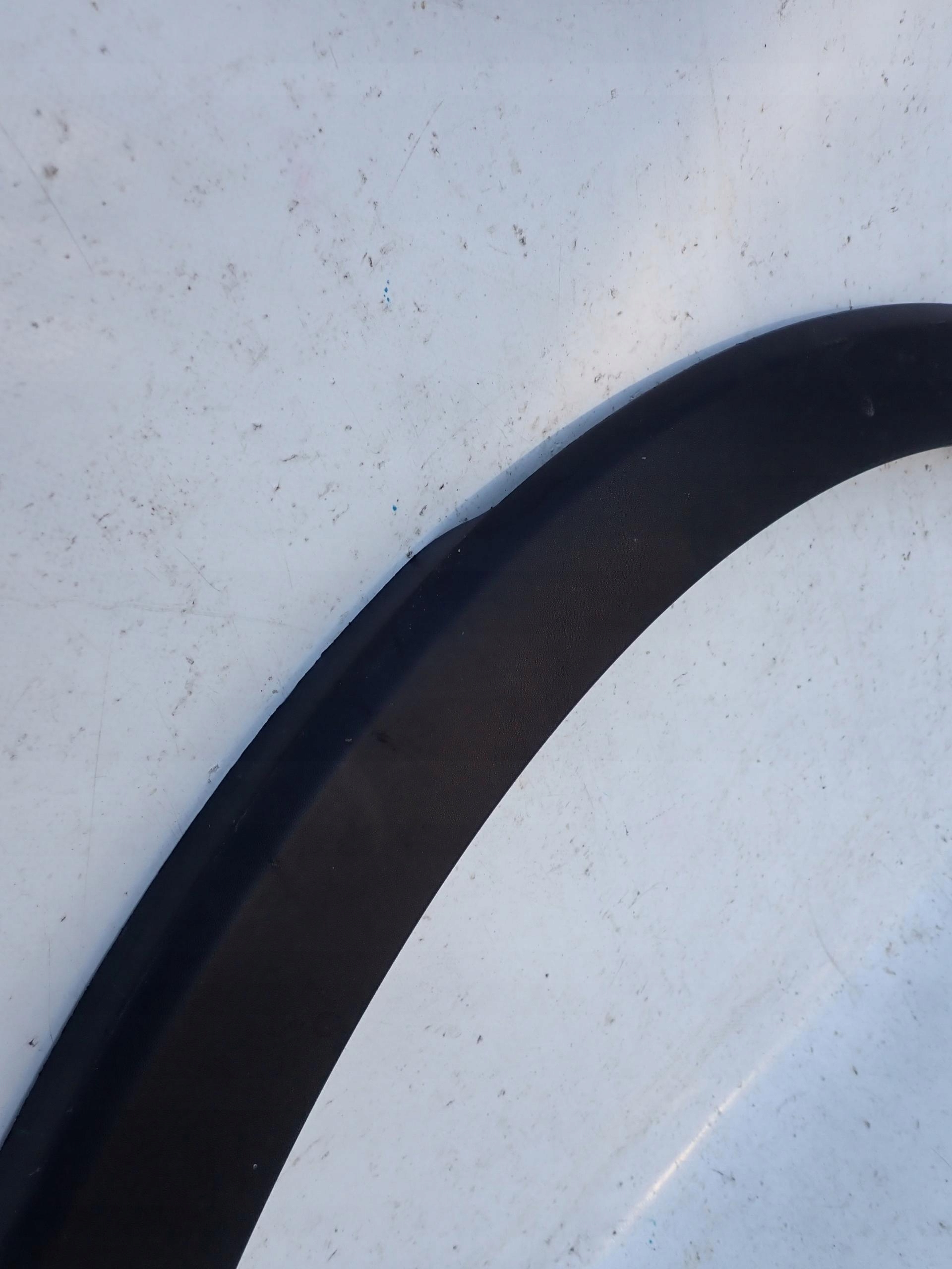 RENAULT CAPTUR and 1 13-19 moulding cap left rear part