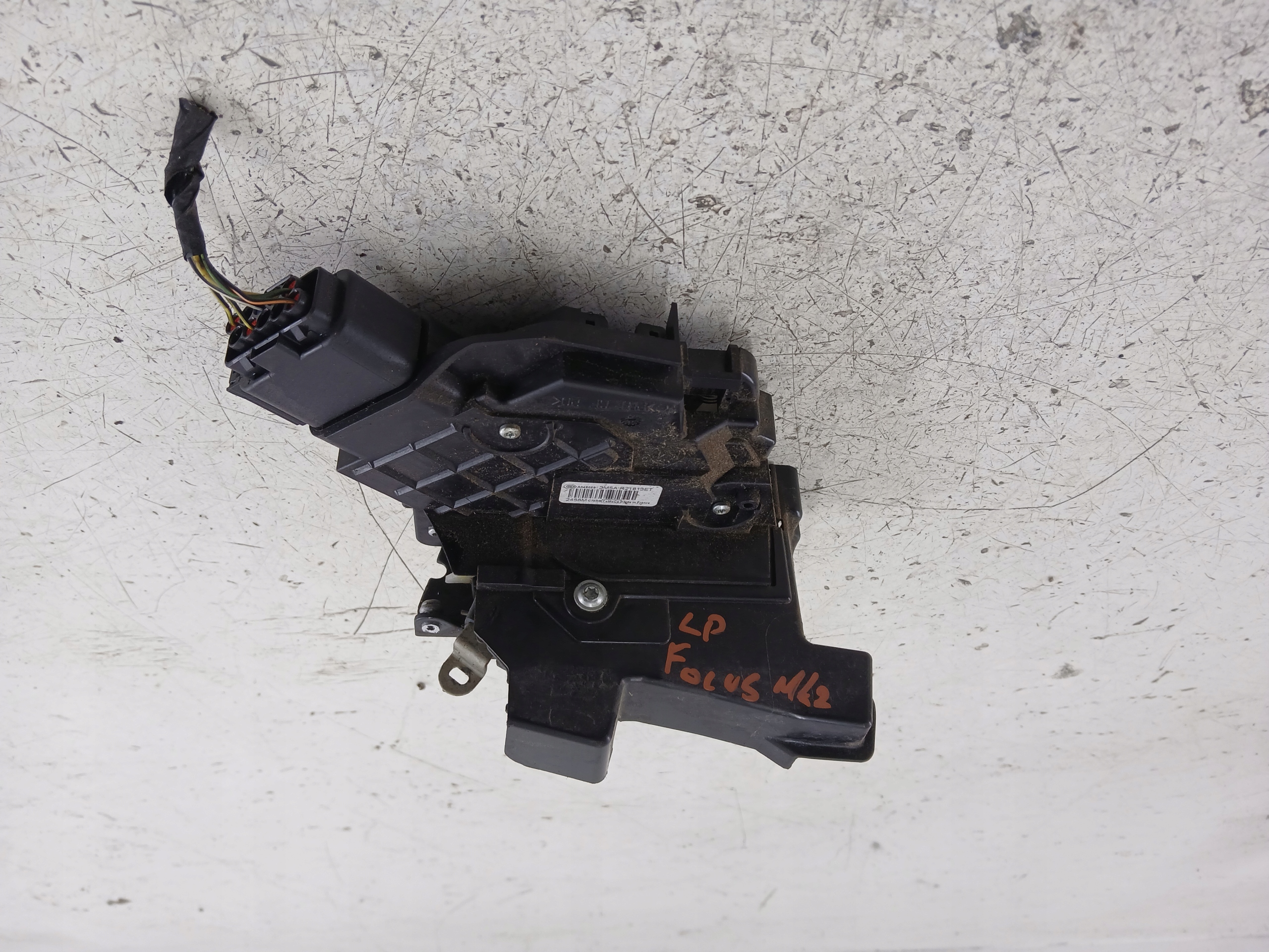 FORD FOCUS MK2 C MAX lock door left front 3M5AR21813ET