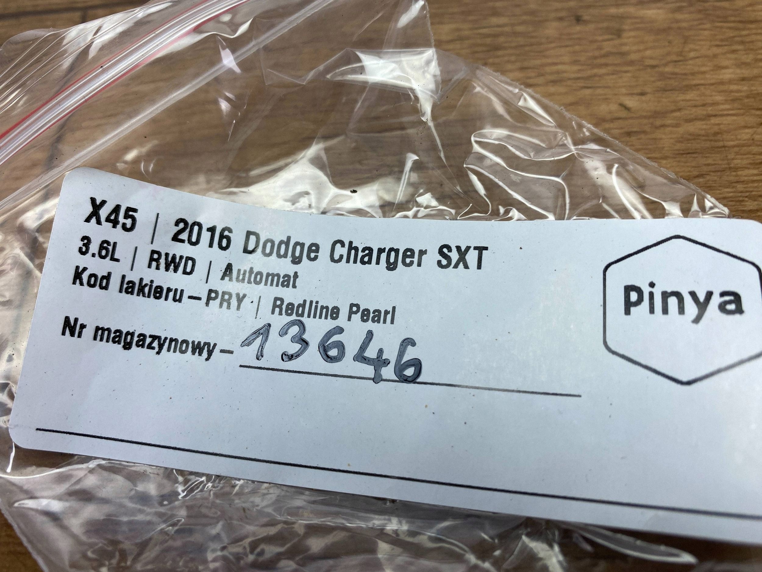 Vis Roues de la roue de secours Dodge Charger 2015+
