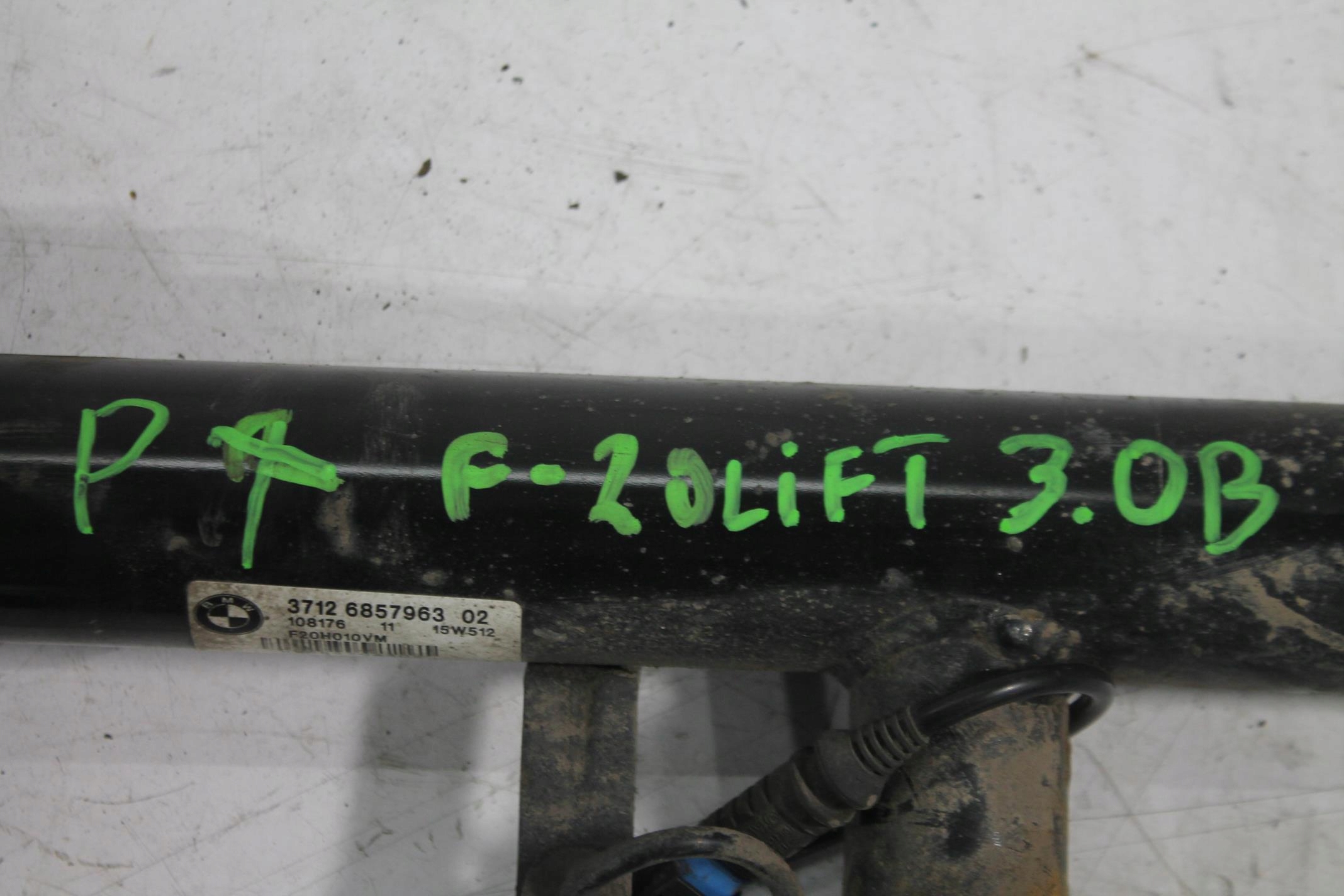 shock absorber left right rear part 6857963 BMW F20 M135i