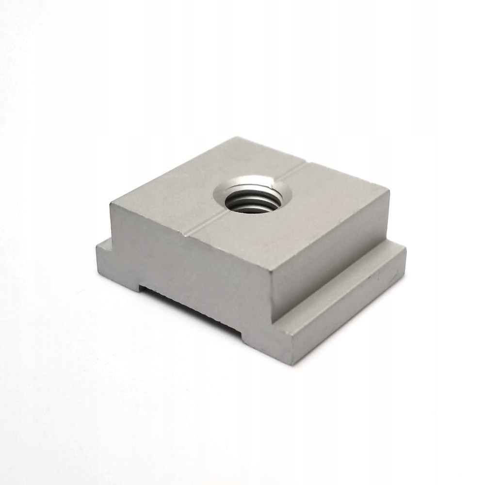 

Wsuwka gwintowana M8 do profili miter track 19/24m
