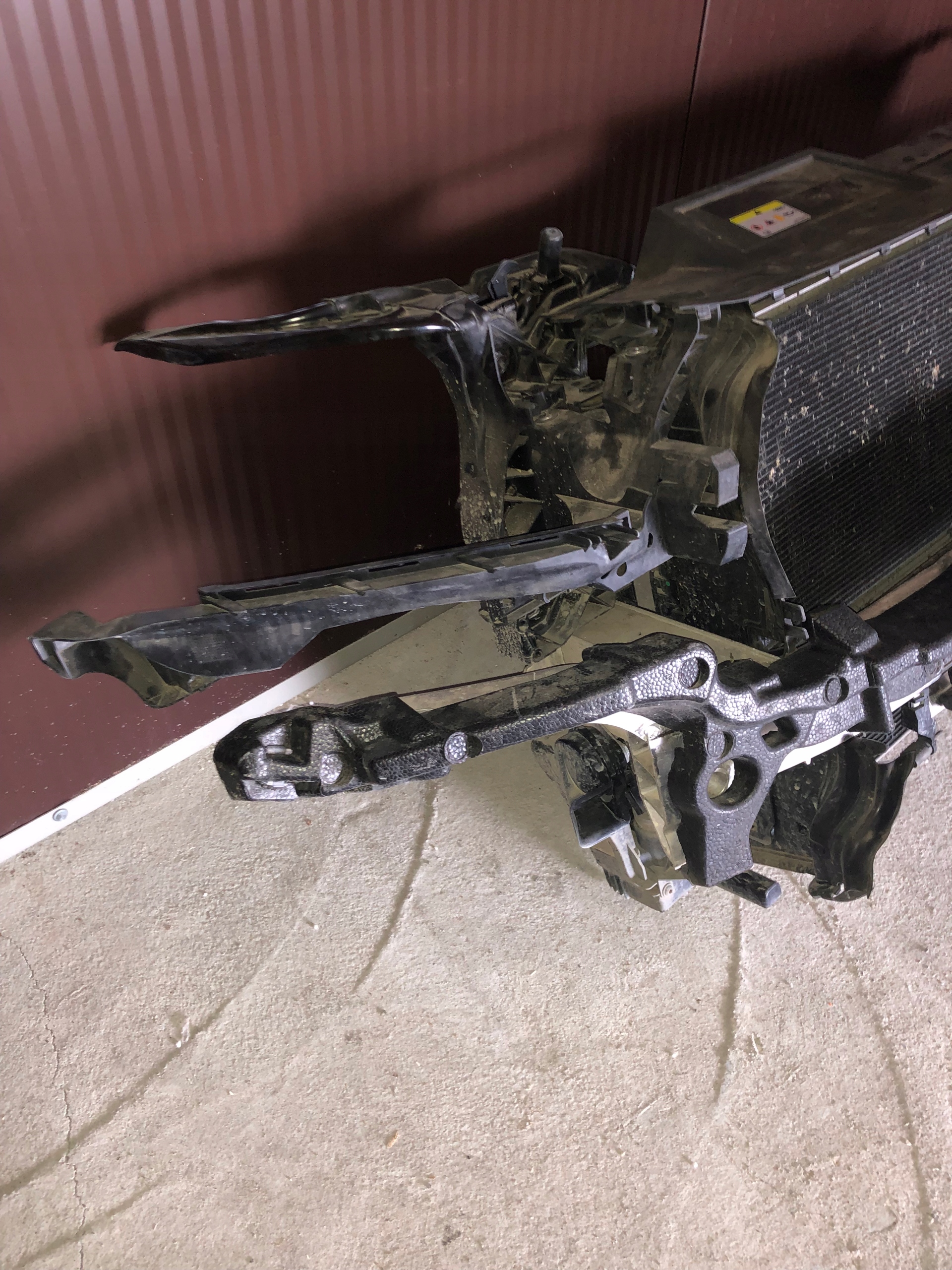 AUDI Q5 80A PAS PRZEDNI 2.0 TDi 3.5 TDi KOMPLETNY Producent części Audi OE