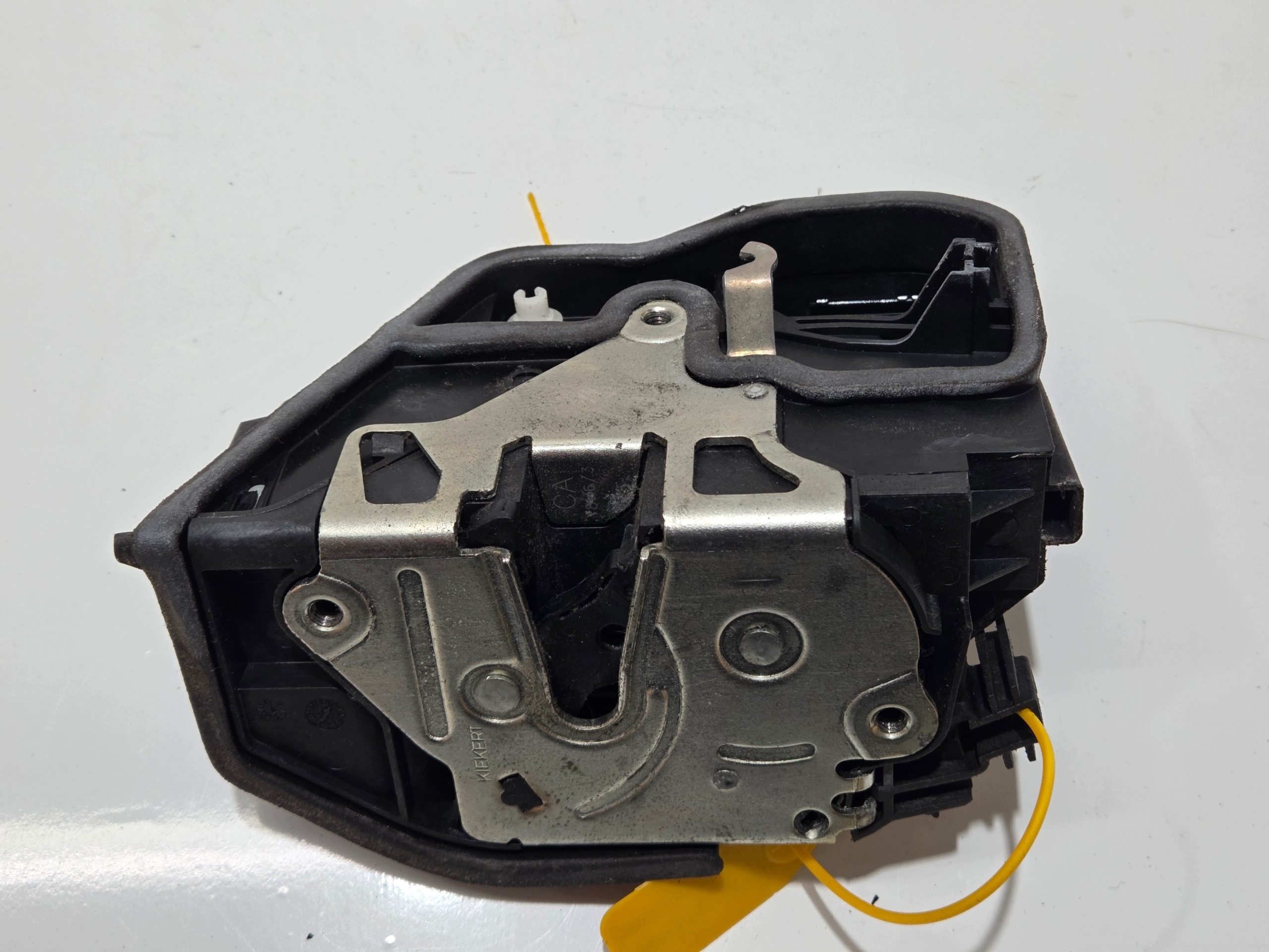 zár ajtó bal első BMW E60 E61 EUROPA 7167071