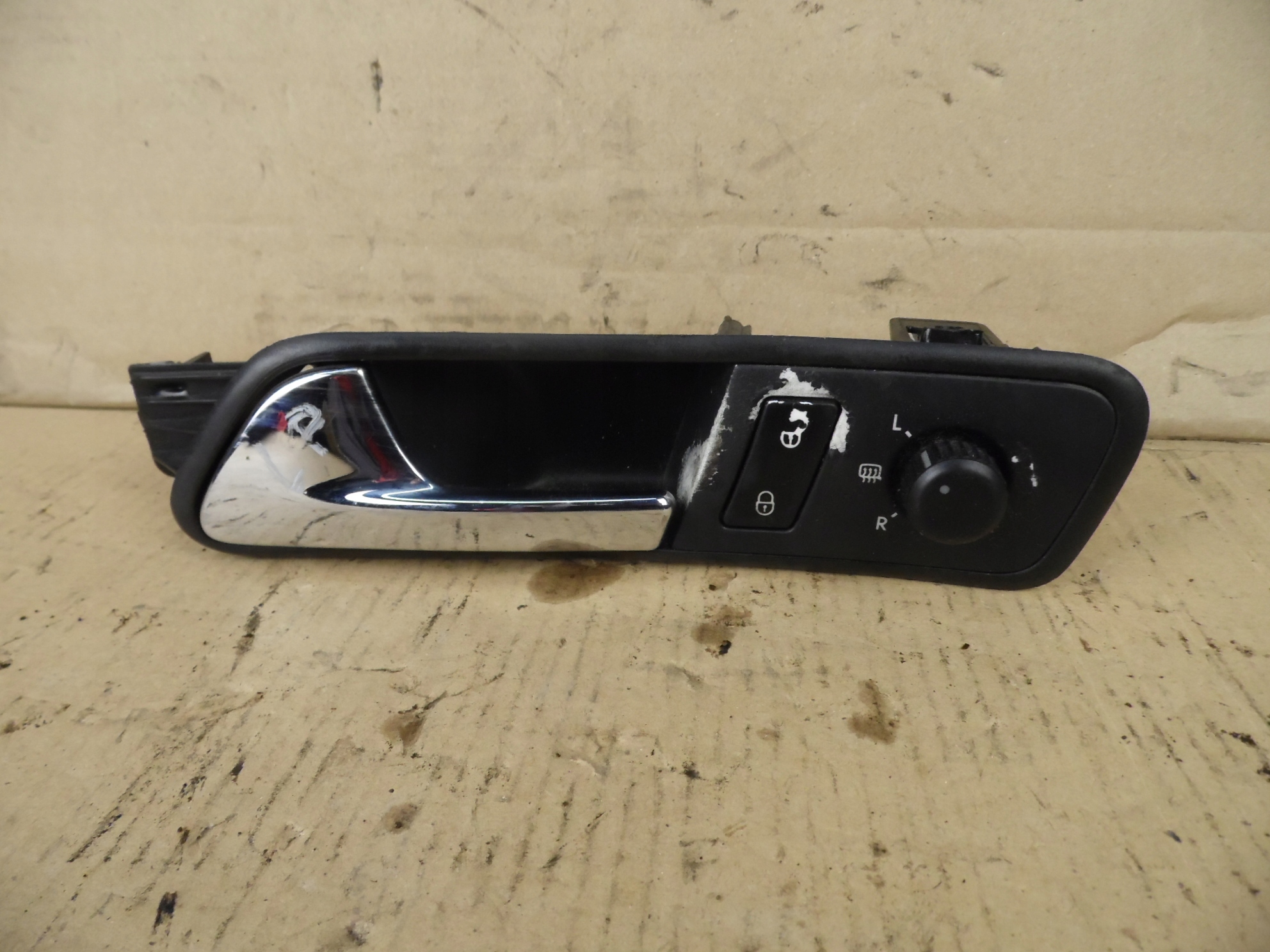 VW TOURAN ВНУТРЕННЯЯ РУЧКА ДВЕРИ ЛЕВАЯ ПЕРЕДНЯЯ