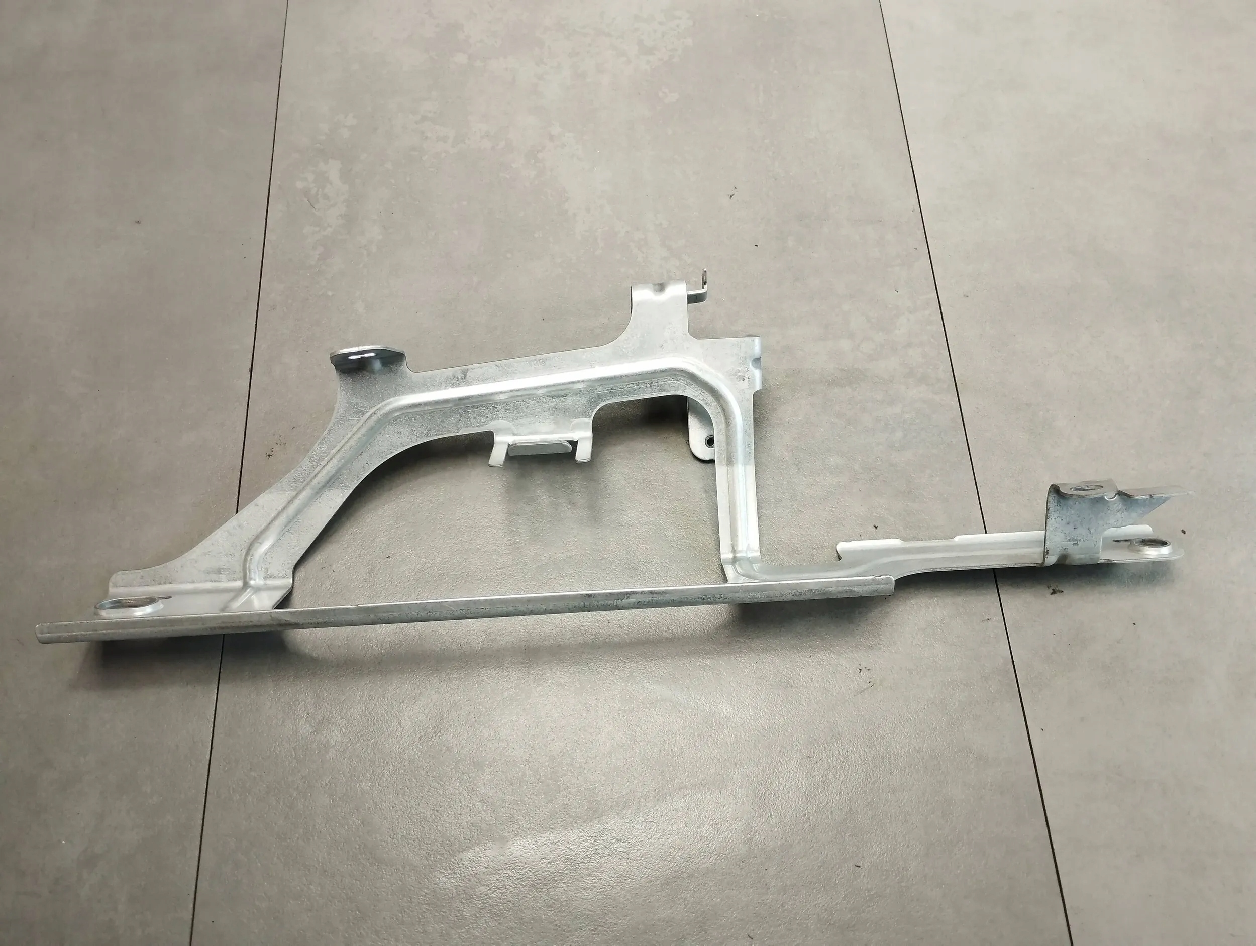 Mercedes-Benz GLC X253 C253 console bracket A2536910214