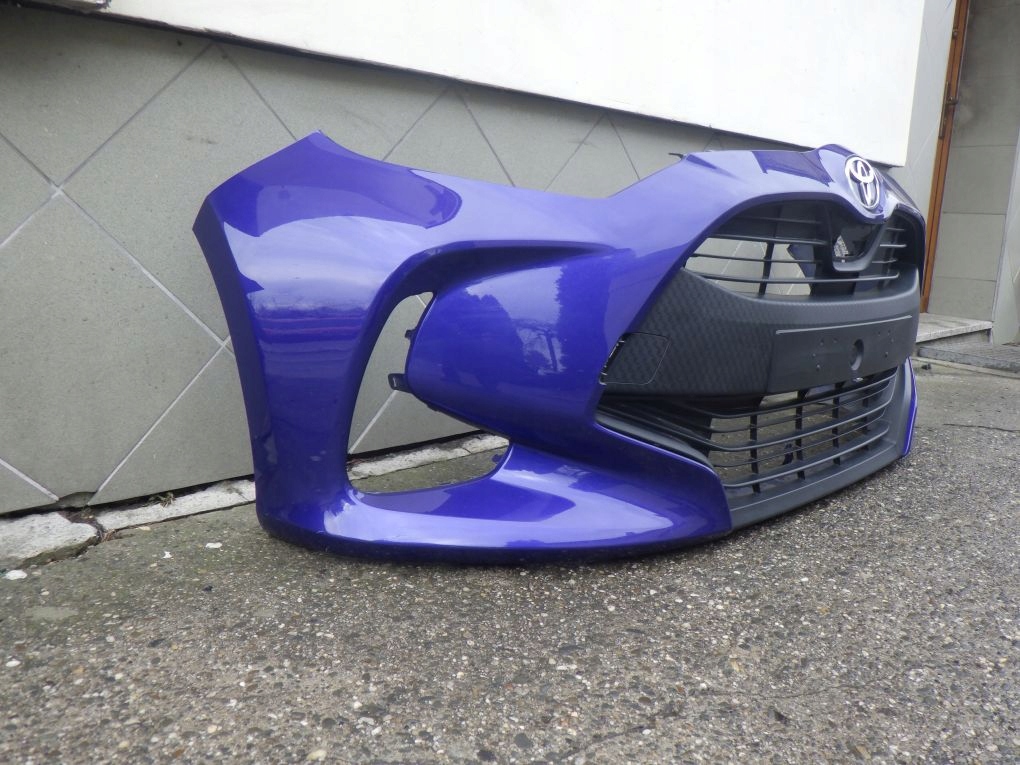 TOYOTA YARIS 4 IV P21 2020- front bumper