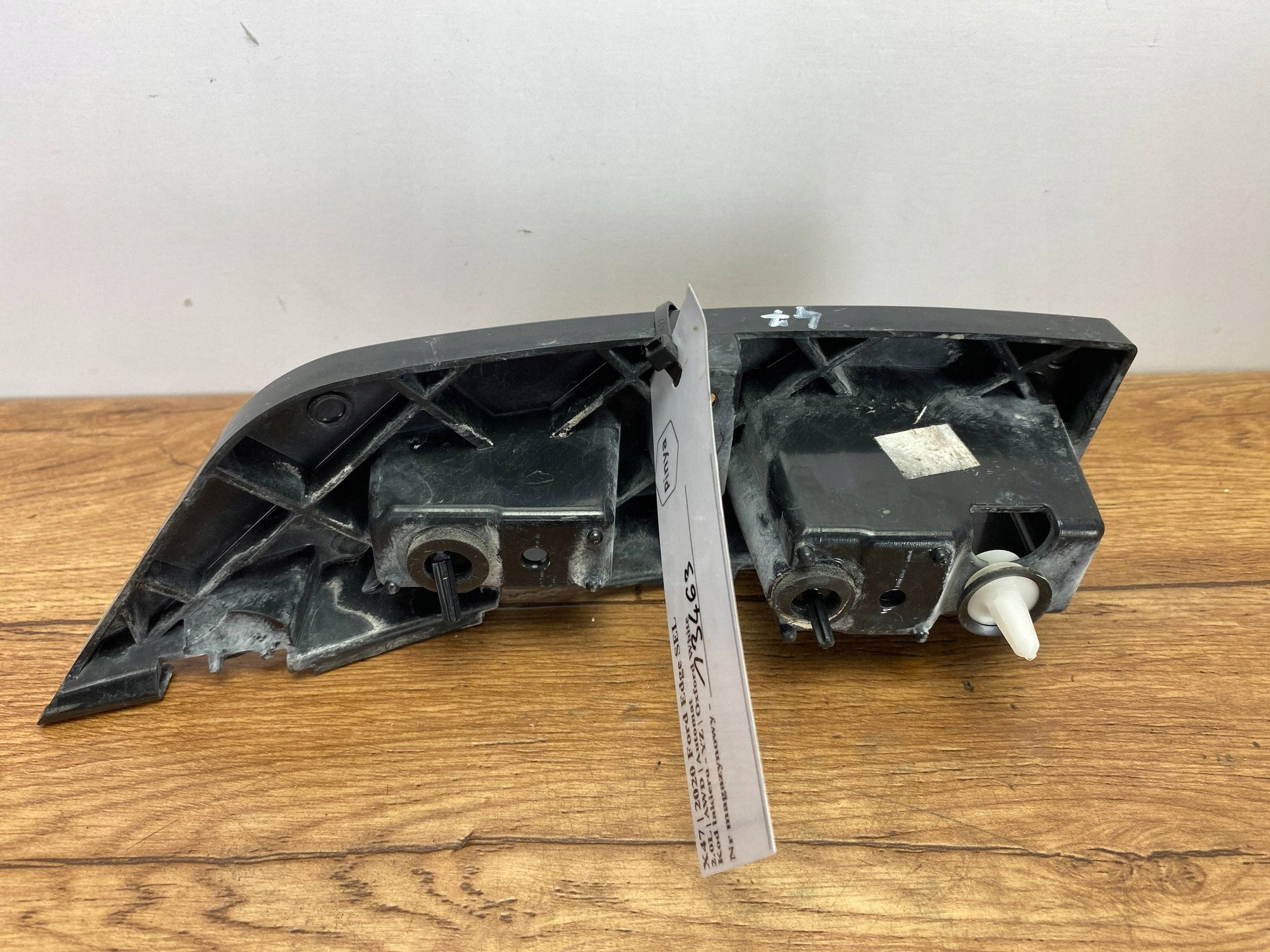 Support montage pare-chocs Arrière Ford Edge II Lift 2019+
