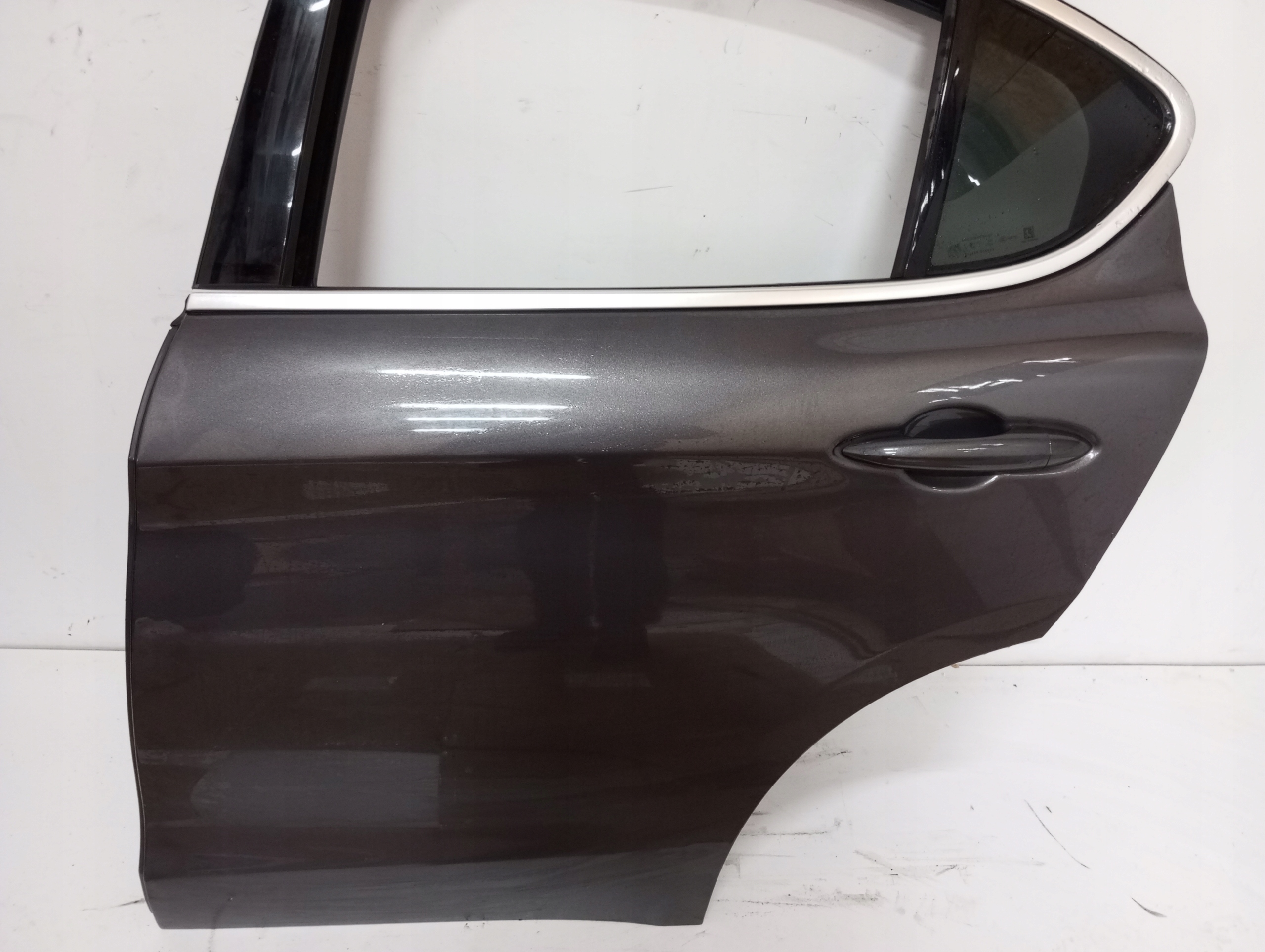 door left rear. ALFA ROMEO STELVIO 19R 2692