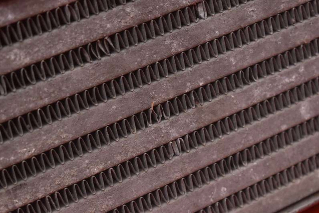 radiator intercooler VOLVO V50 1.6 D 110 KM 03-11