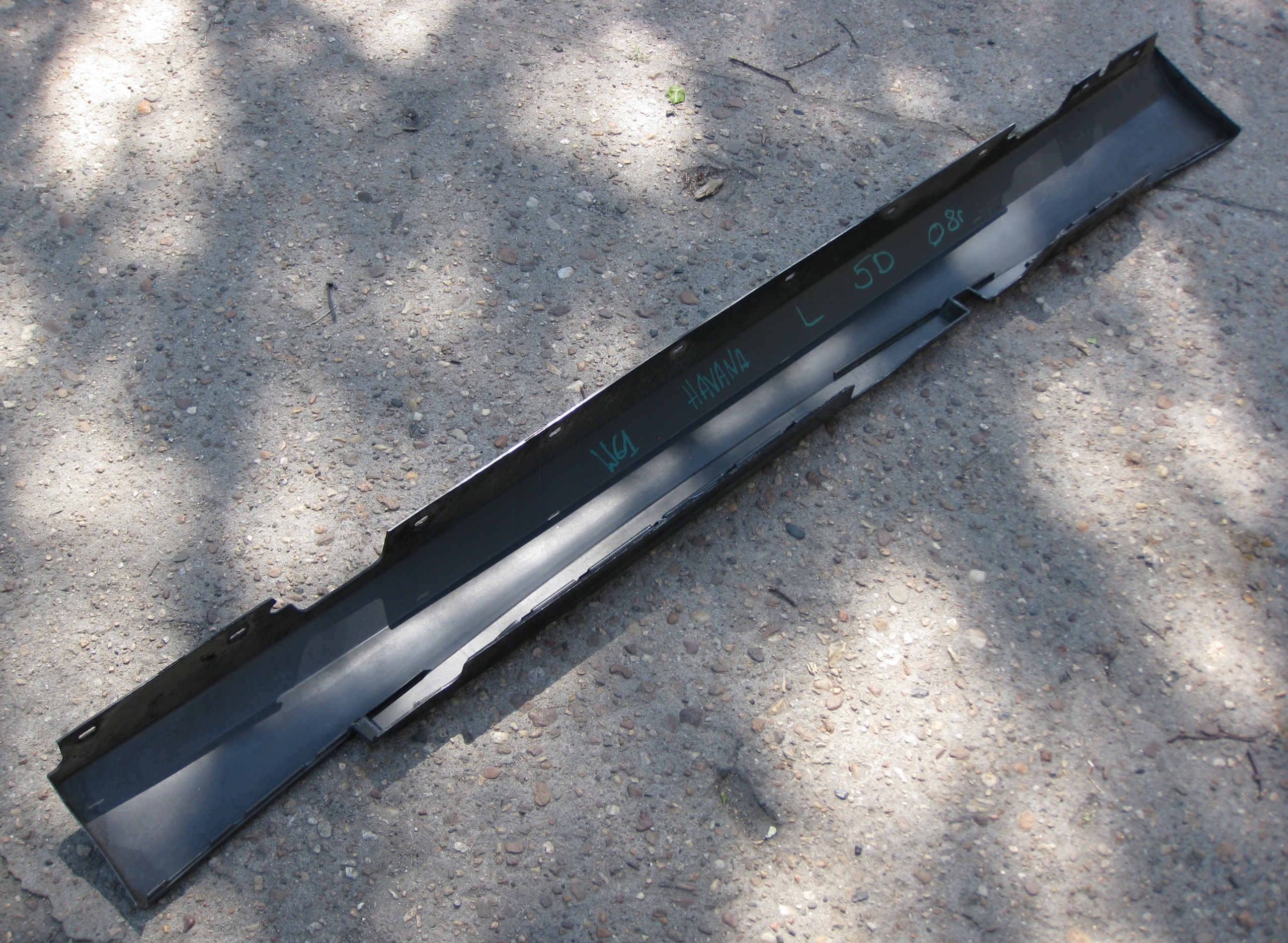 BMW E87 08R moulding threshold left 7184353
