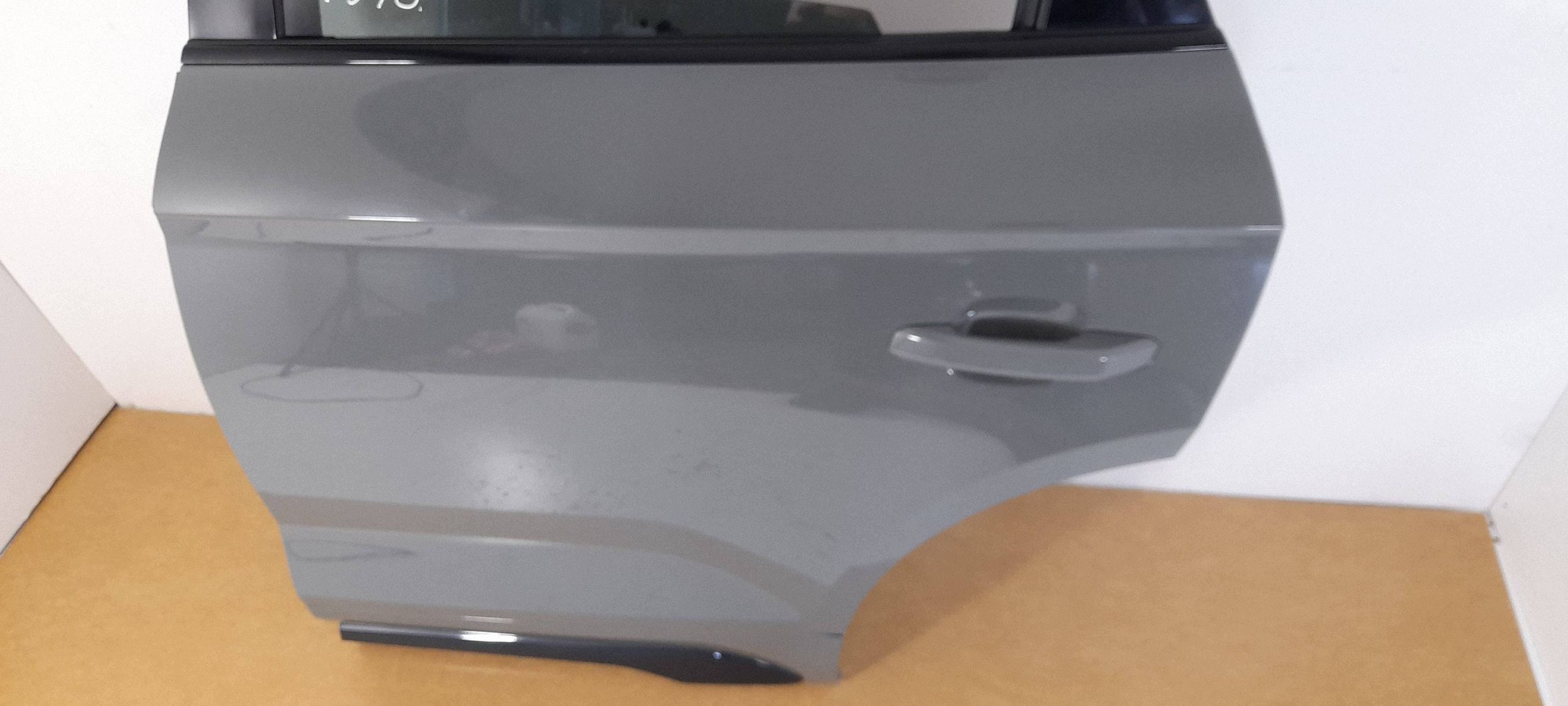 Audi Q5 SQ5 FY door rear. left (T578)