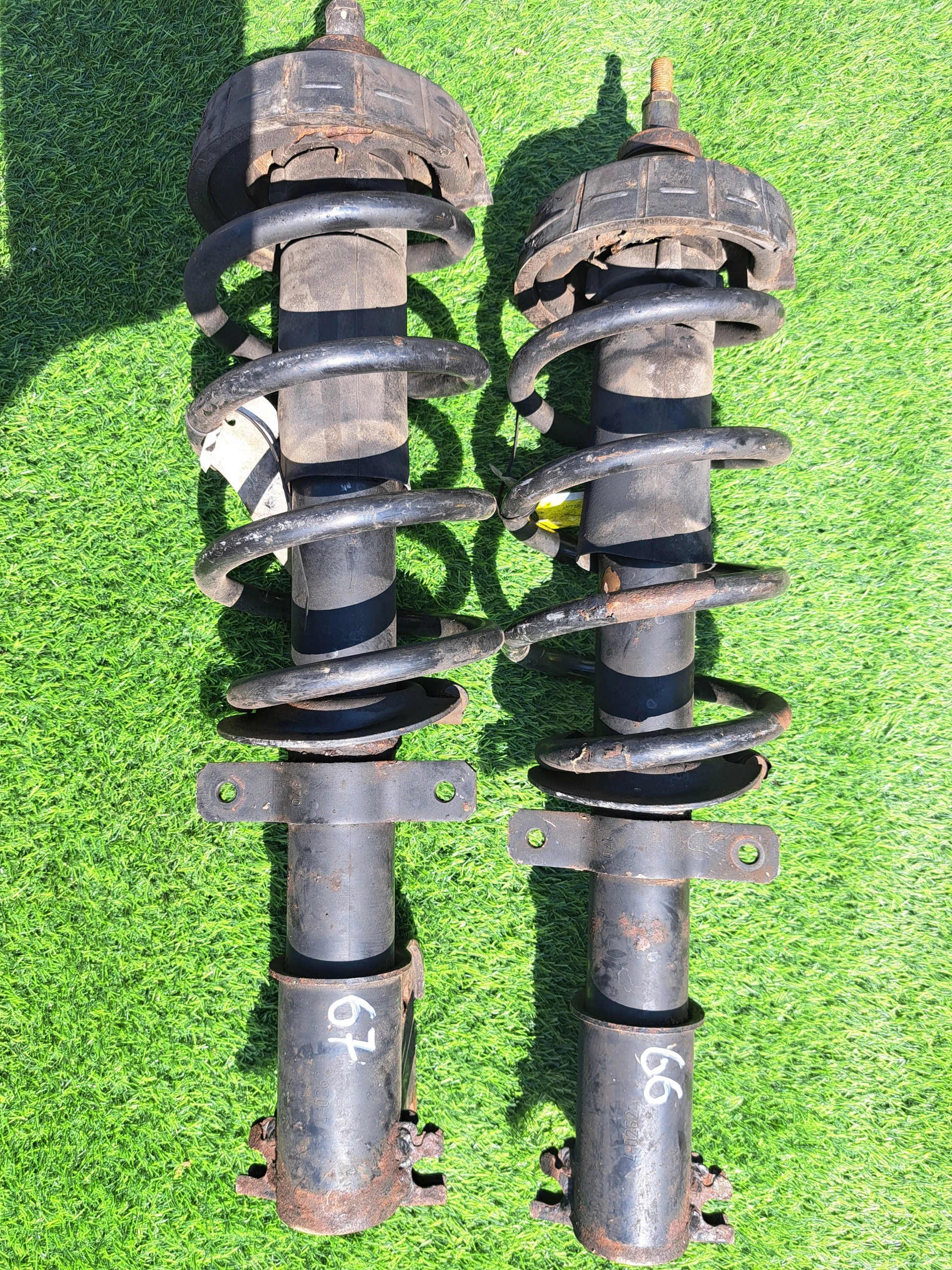 TRAFIC VIVARO PRIMASTAR 8200008784 91165937 shock absorber front original MCPE