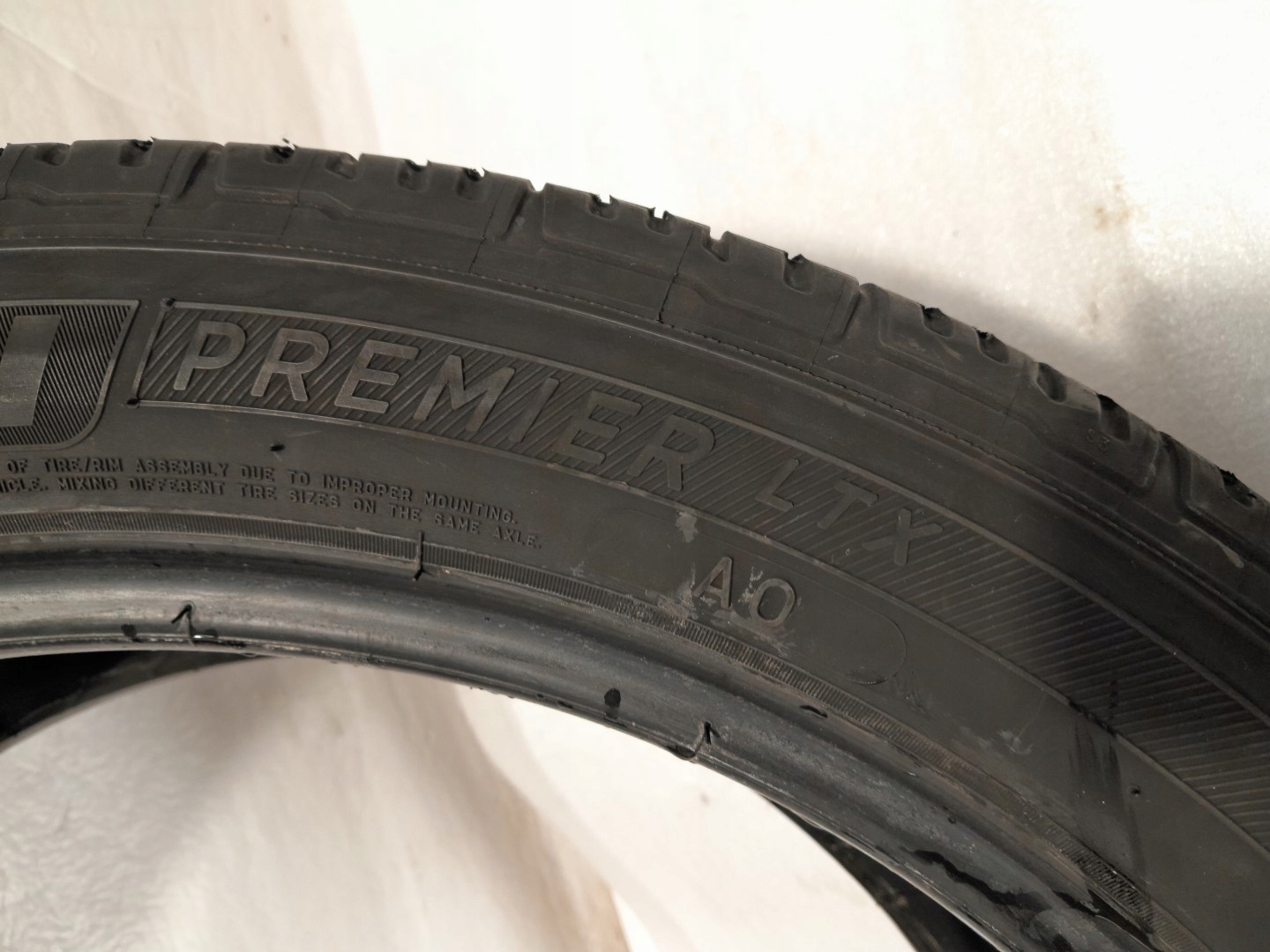 gomma letnia Michelin PREMIER LTX 255/45 R20