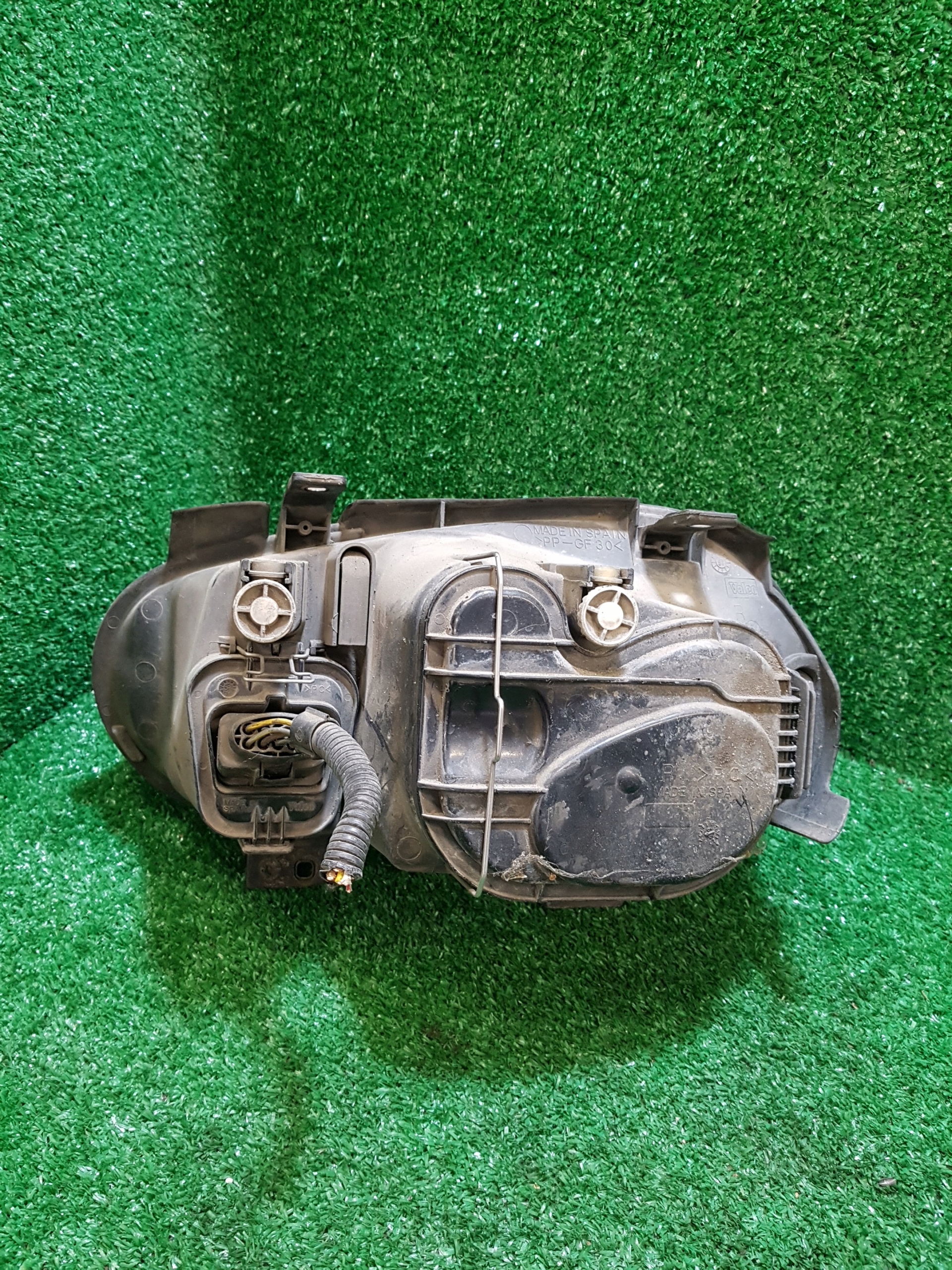light right front VOLKSWAGEN GOLF 4 VALEO