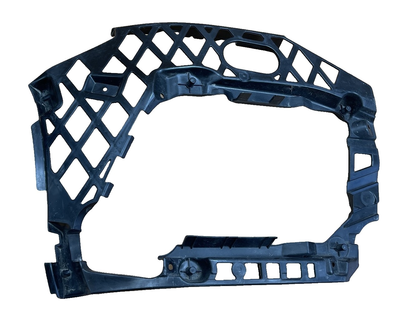 VW PASSAT VIII B8 3G LIFT 2019- bumper bracket front right RH 3G0807178E
