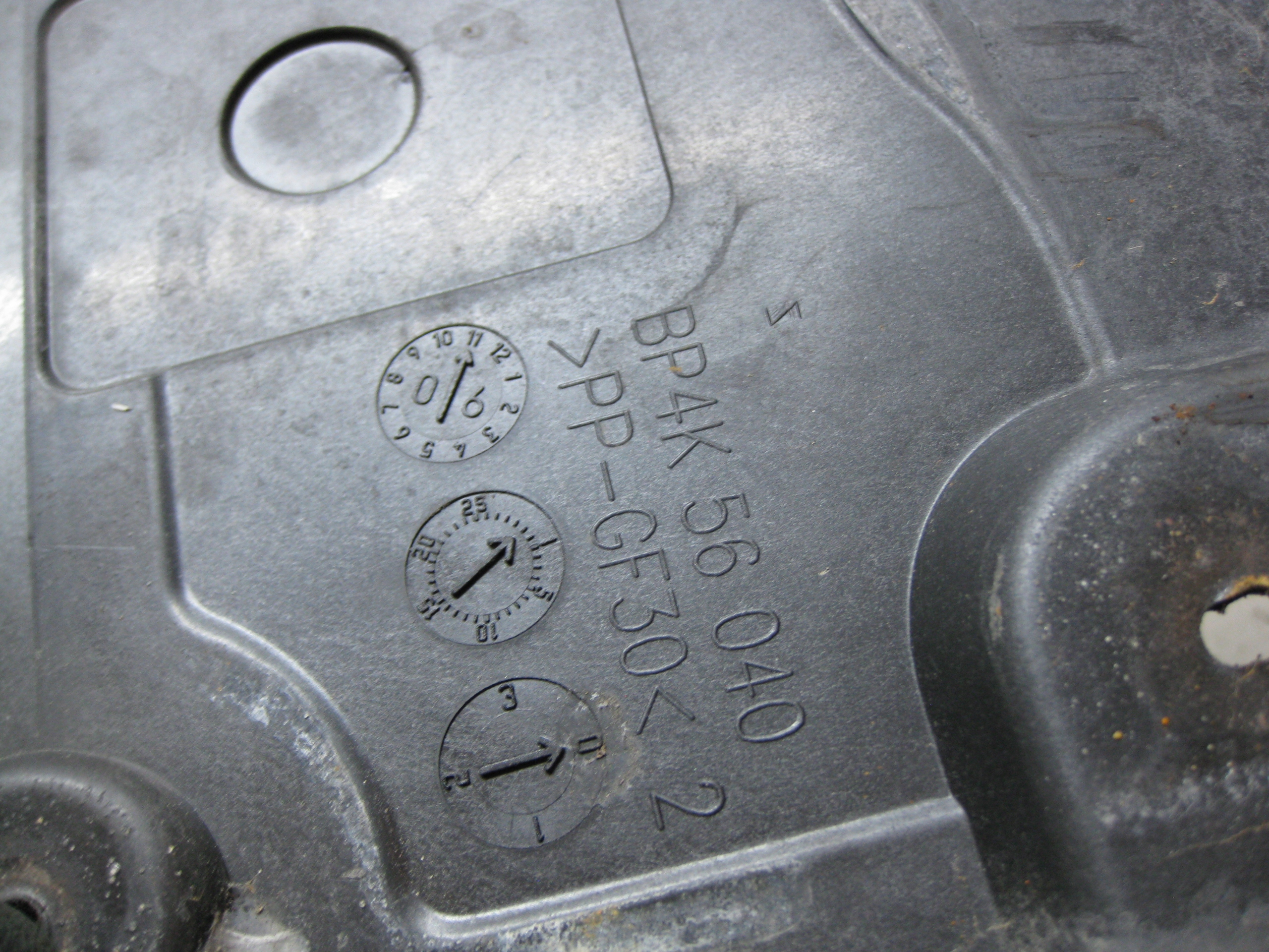 MAZDA 3 BK 06R držiak akumulátora Obal BP4K56040