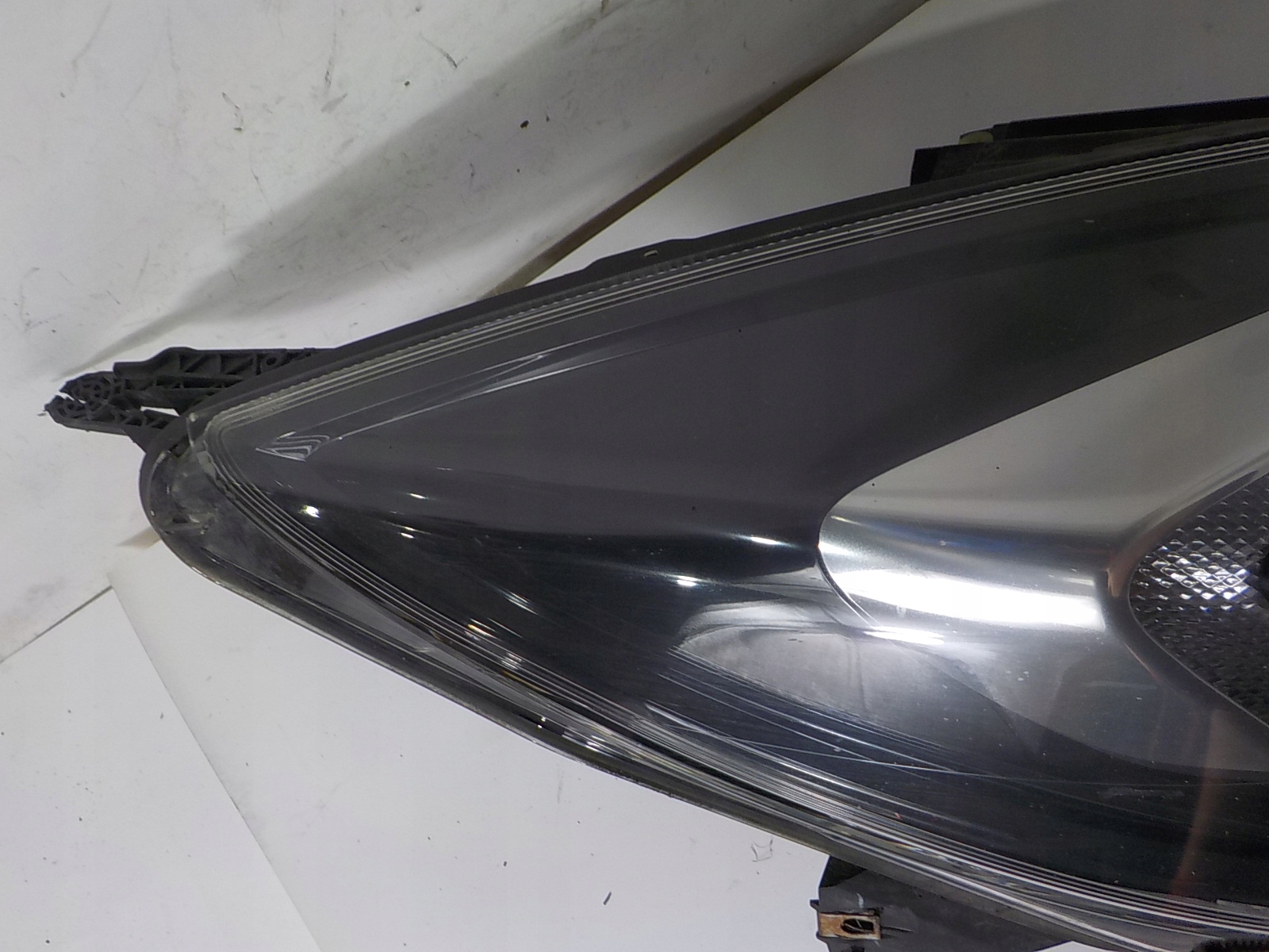 OPEL INSIGNIA A LIFT light right front front UK