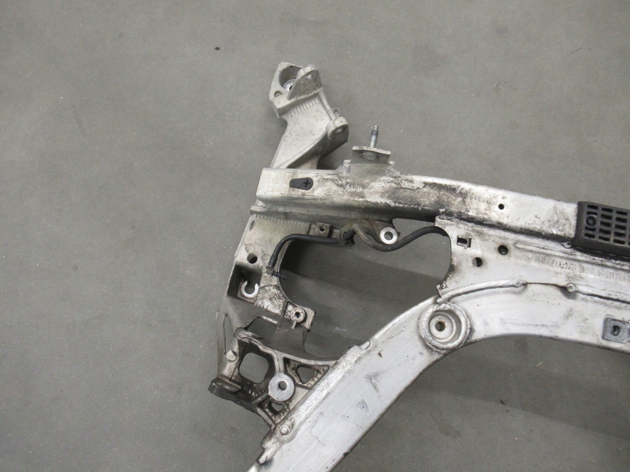Lawa front axle beam below engine suspension beam BMW E60 E61 E63 E64