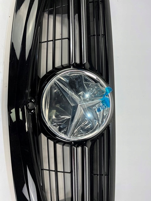 ATRAPA GRILL MERCEDES EQC W293 AMG A2938884100 Numer katalogowy części A2938884100