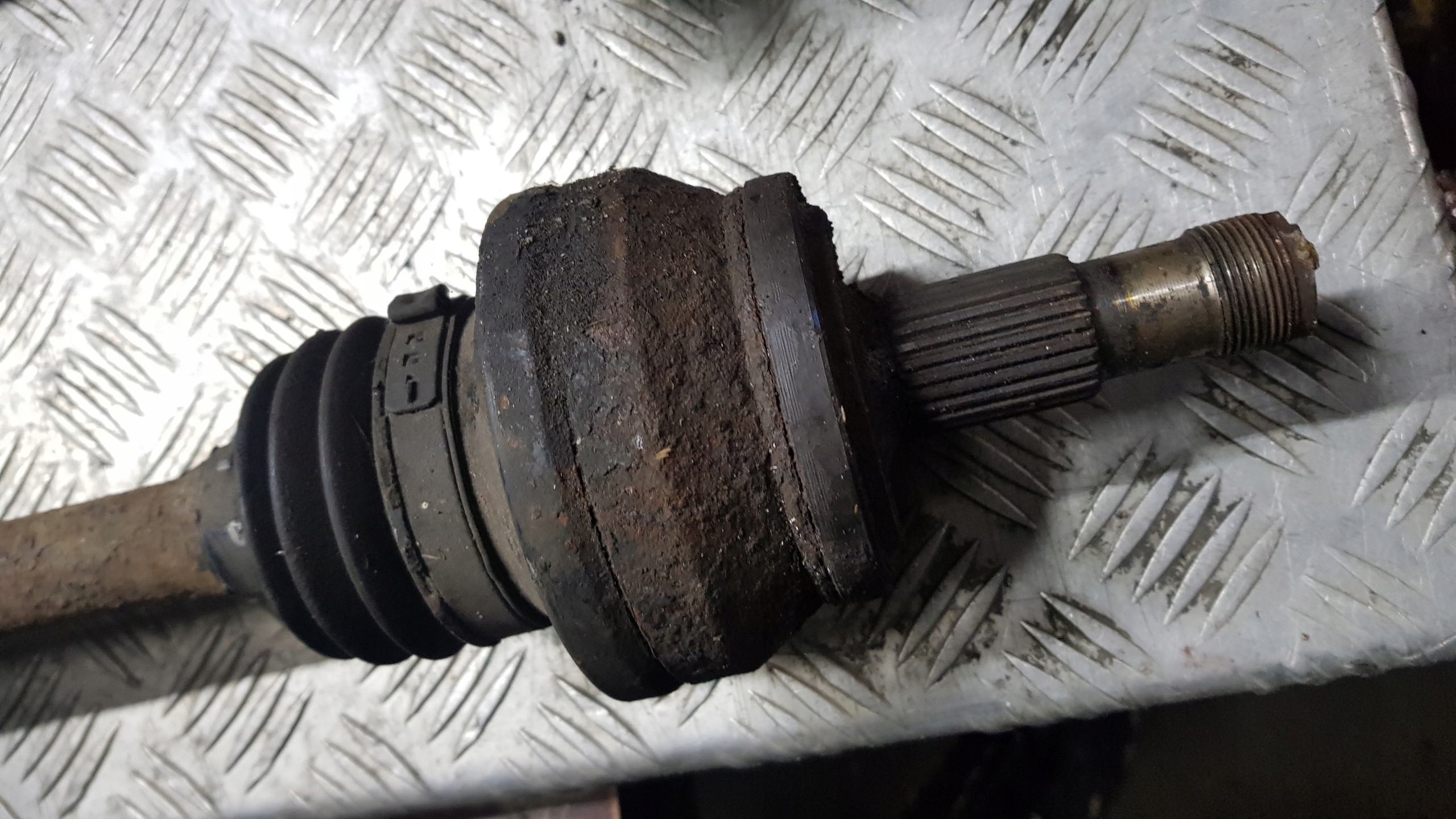 MERCEDES W211 3.5 4MATIC semi-axis drive left right rear part