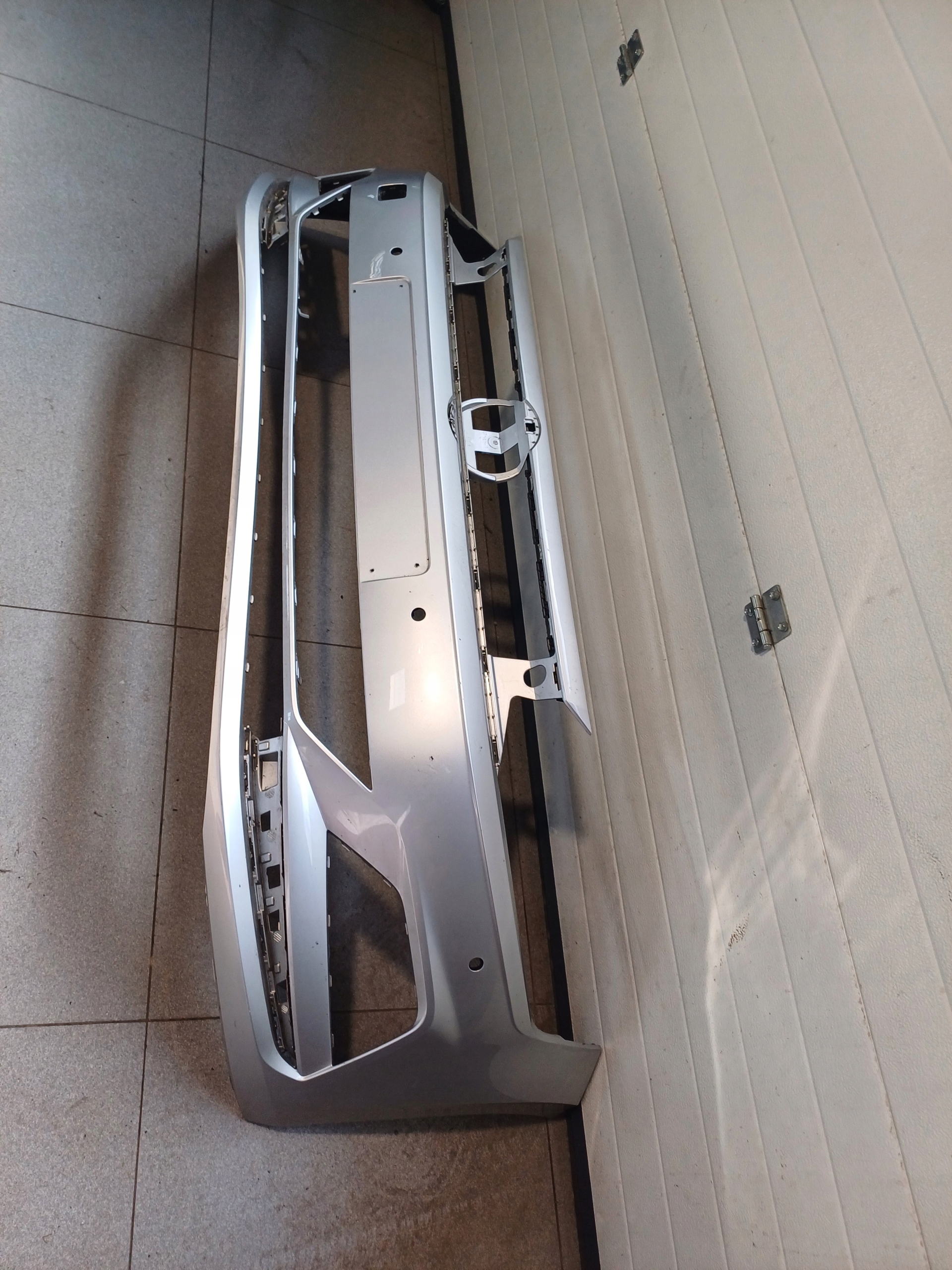 bumper front front VW POLO 6 VI 2G0 17R- 4 X PDC 2G0807221