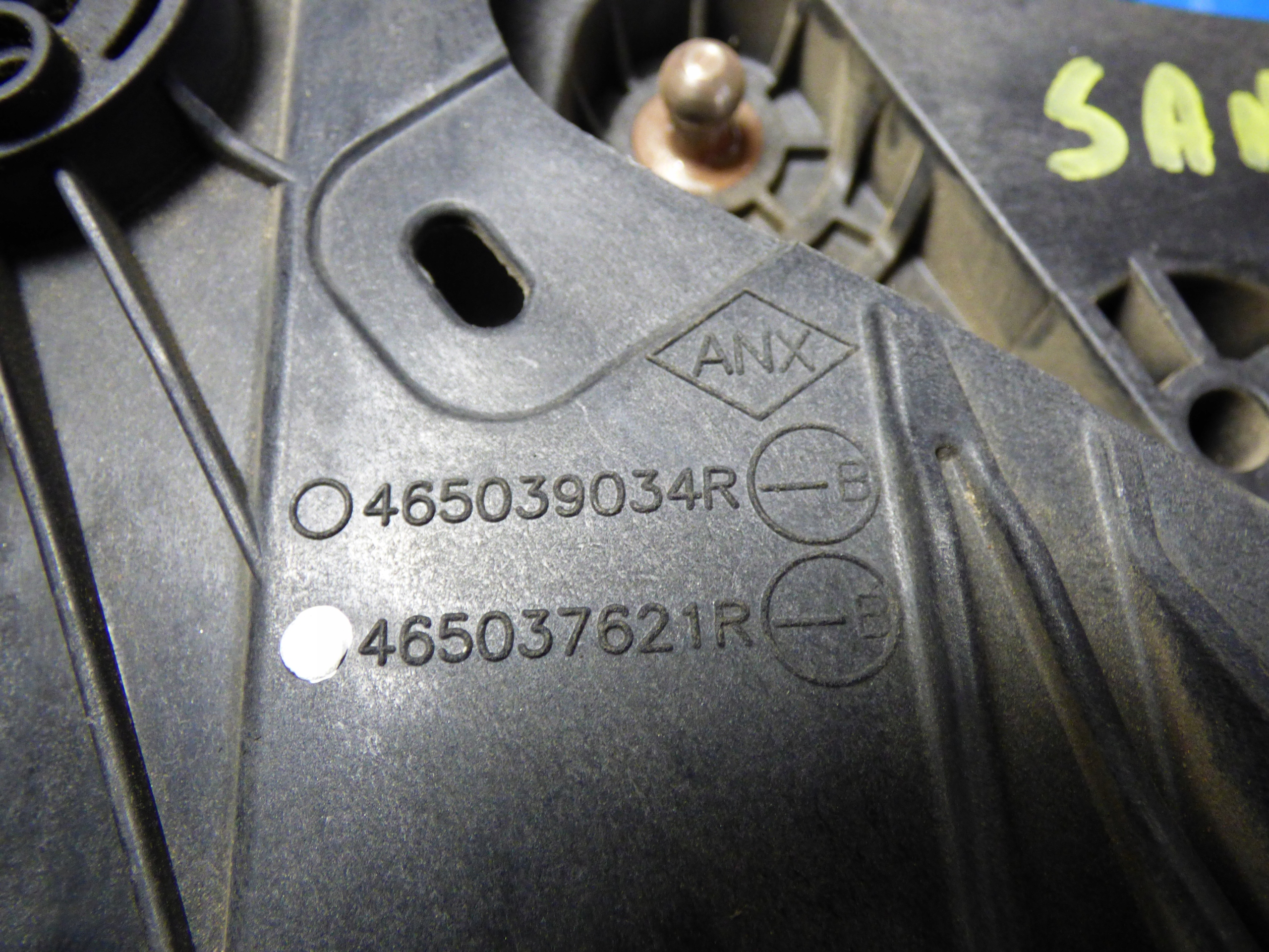 PEDAL BREMSE DER KUPPLUNG DACIA SANDERO II