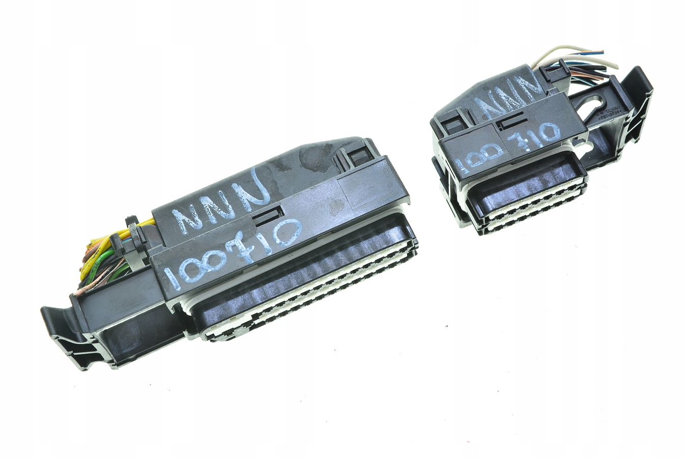 Wtyczki FREELANDER NNN100710 Part manufacturer Rover original OE