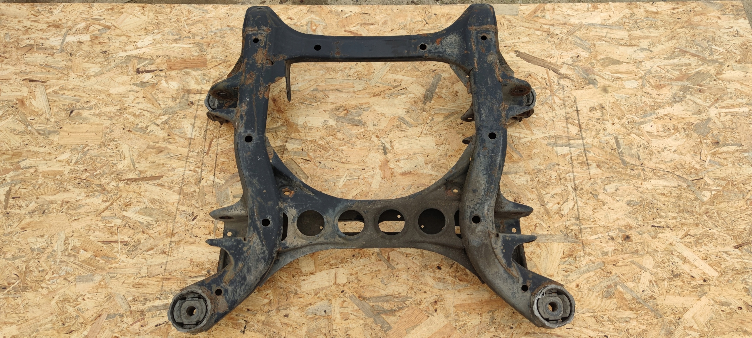 TRAWERS axle beam subframe front AUDI Q7 4L 7L0499314A